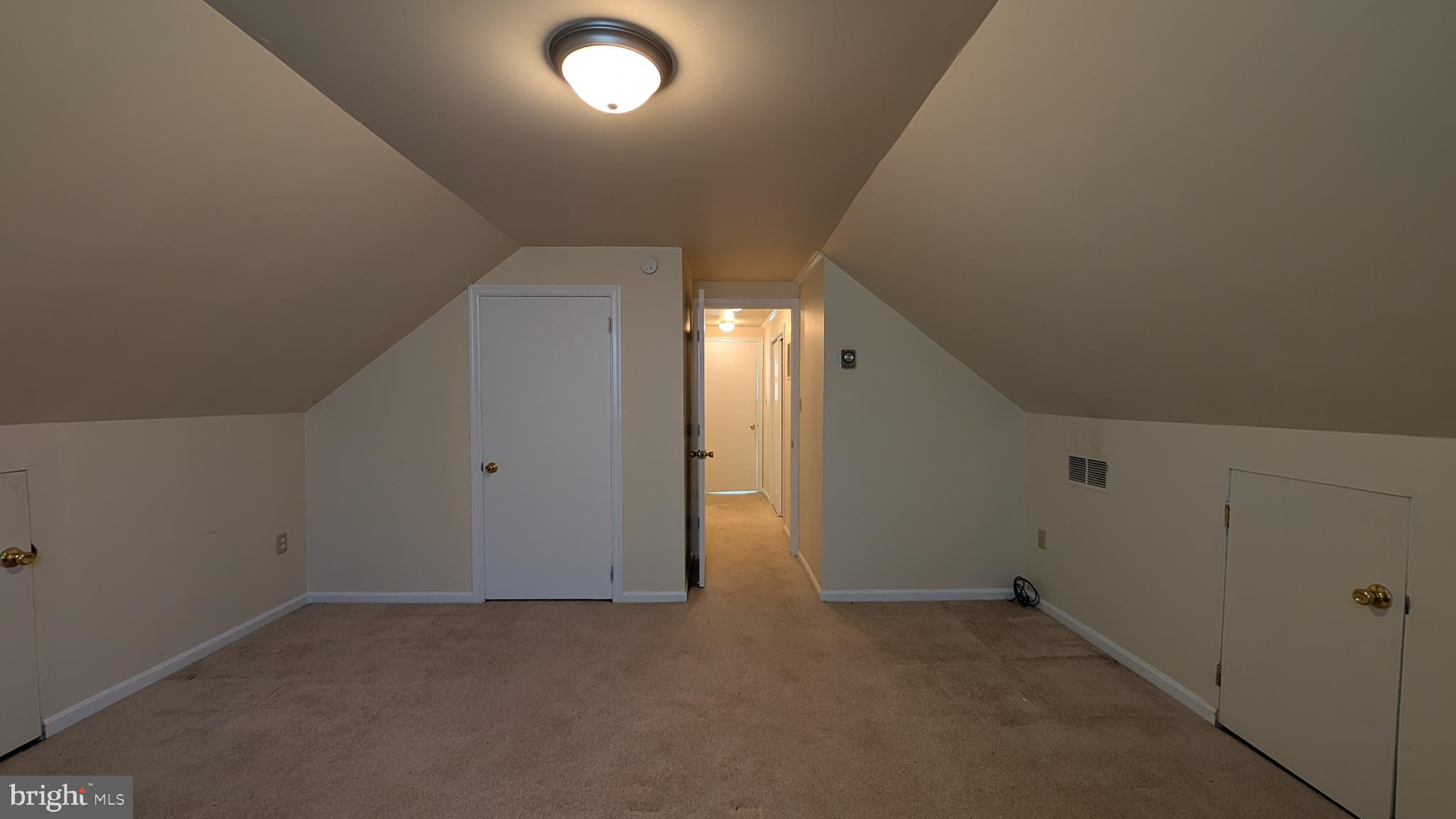 SPRING COMMONS - Residential