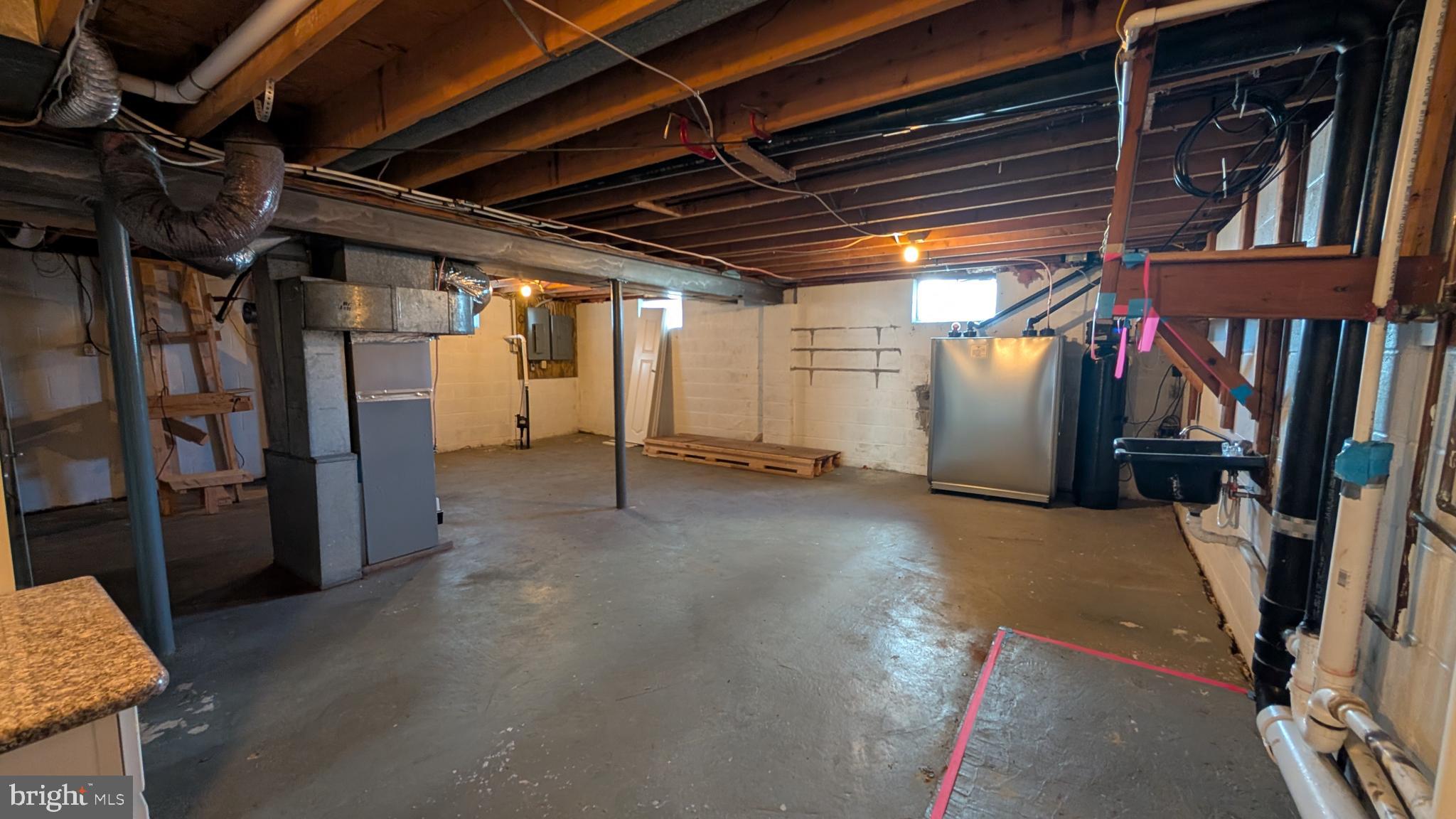 SPRING COMMONS - Residential