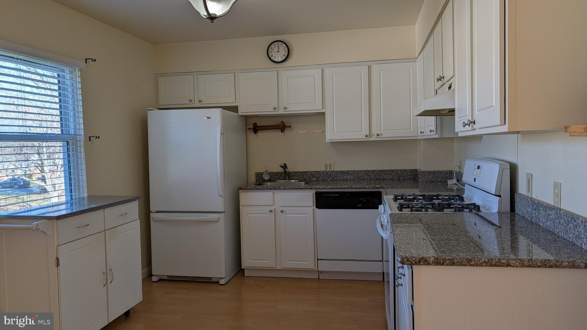 SPRING COMMONS - Residential