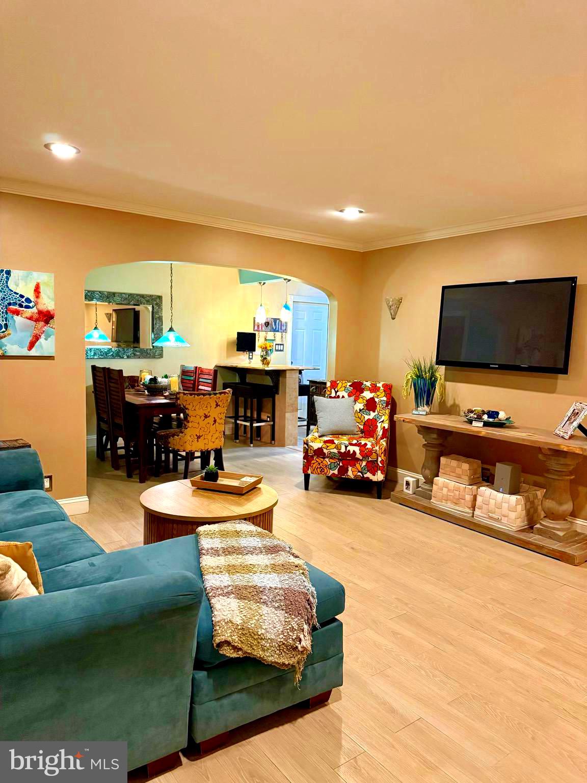 108 N SUFFOLK AVENUE