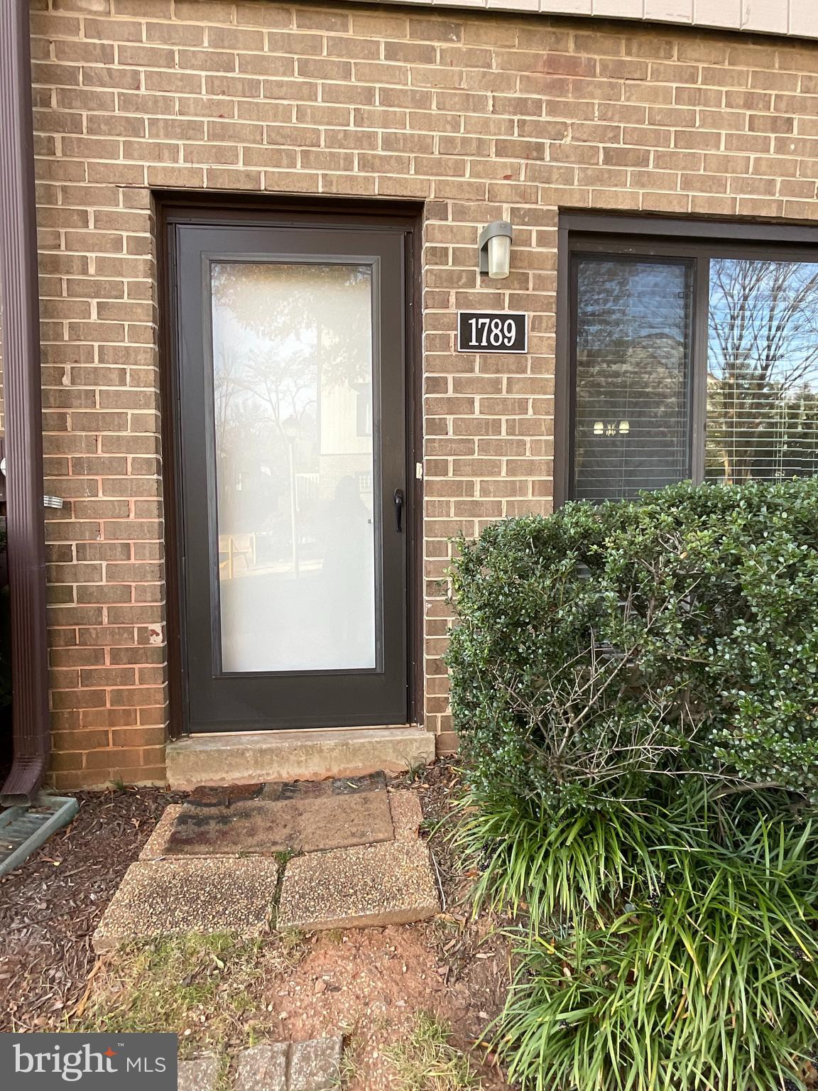 THE WESTERLIES - Residential Lease