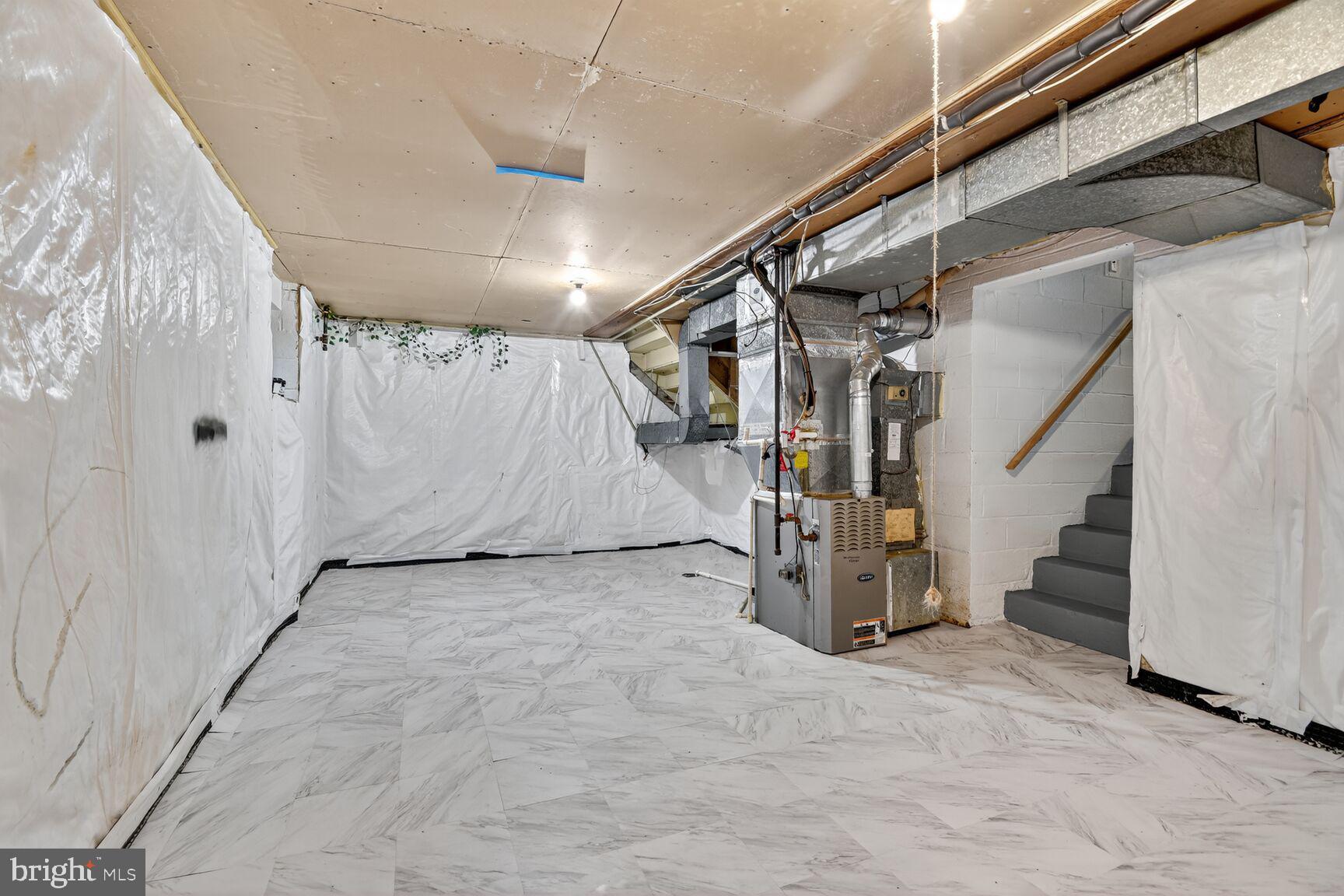 COLLEGE PARK ESTATES - Residential