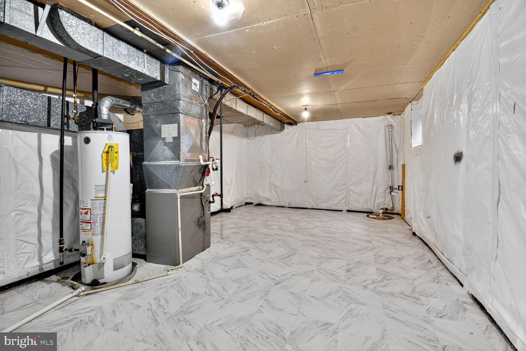 COLLEGE PARK ESTATES - Residential