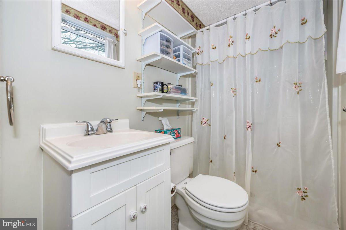 FOUNTAIN ROCK MANOR - Residential