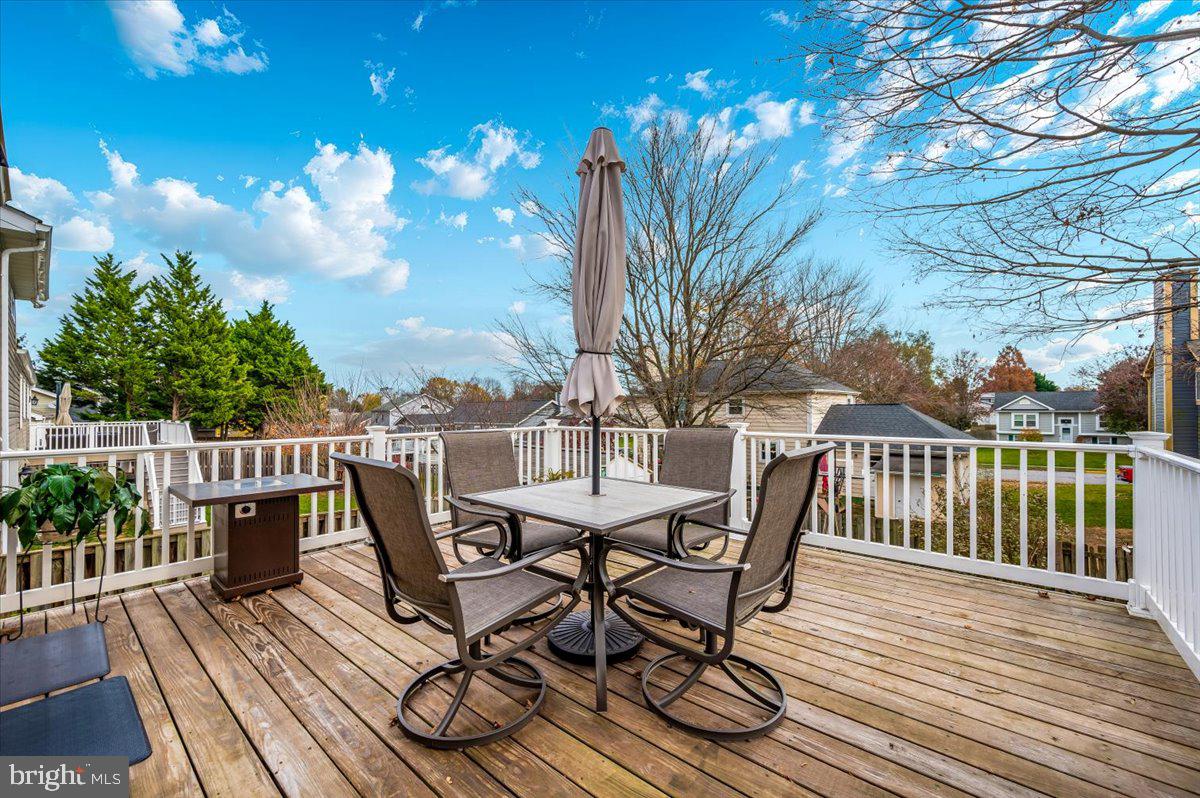 FOUNTAIN ROCK MANOR - Residential