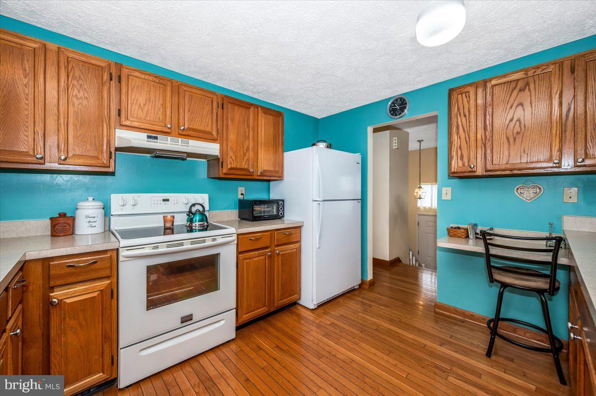 FOUNTAIN ROCK MANOR - Residential