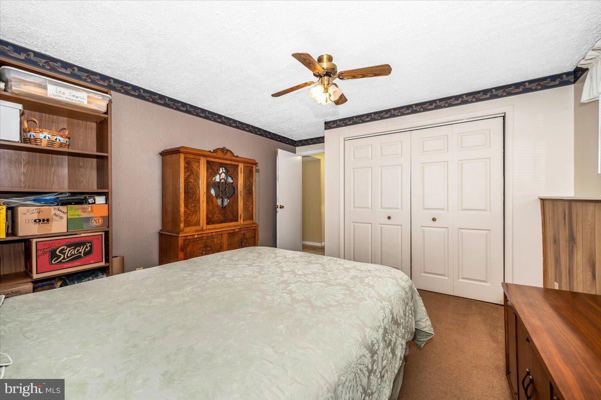 FOUNTAIN ROCK MANOR - Residential