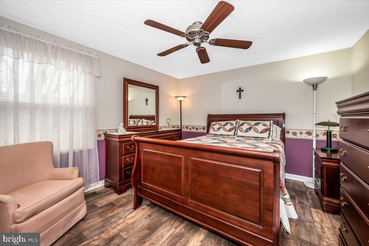 FOUNTAIN ROCK MANOR - Residential