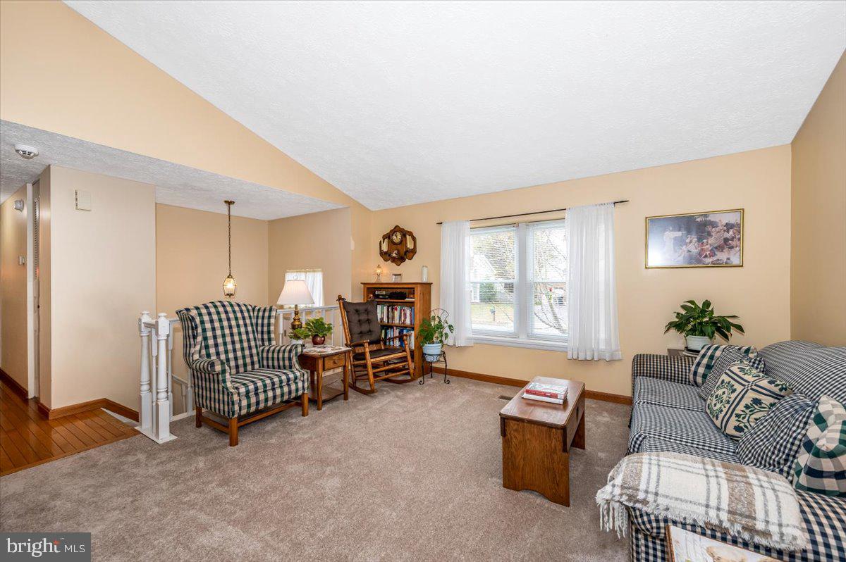 FOUNTAIN ROCK MANOR - Residential