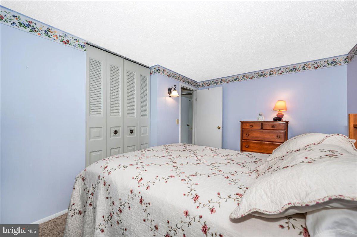 FOUNTAIN ROCK MANOR - Residential