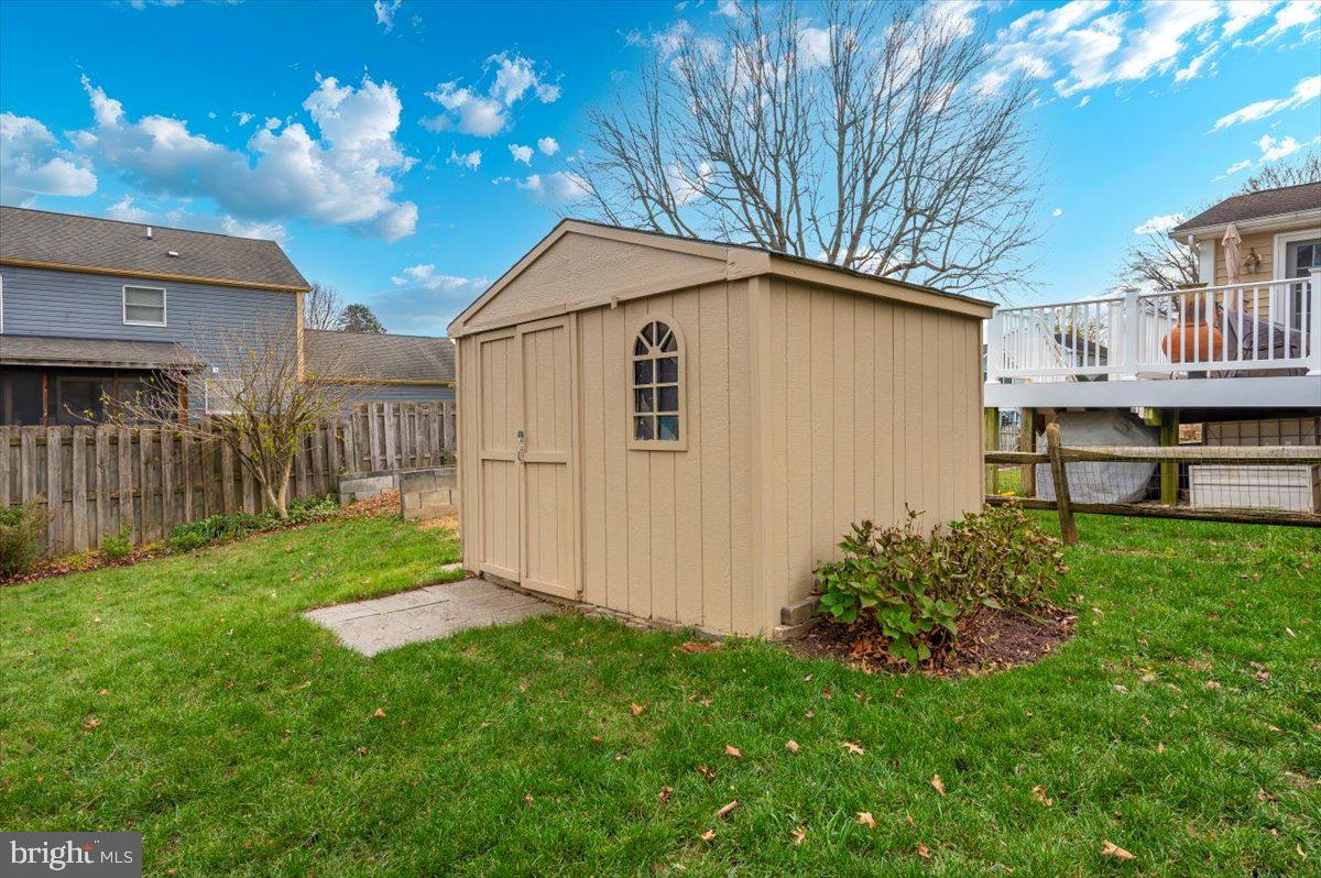 FOUNTAIN ROCK MANOR - Residential