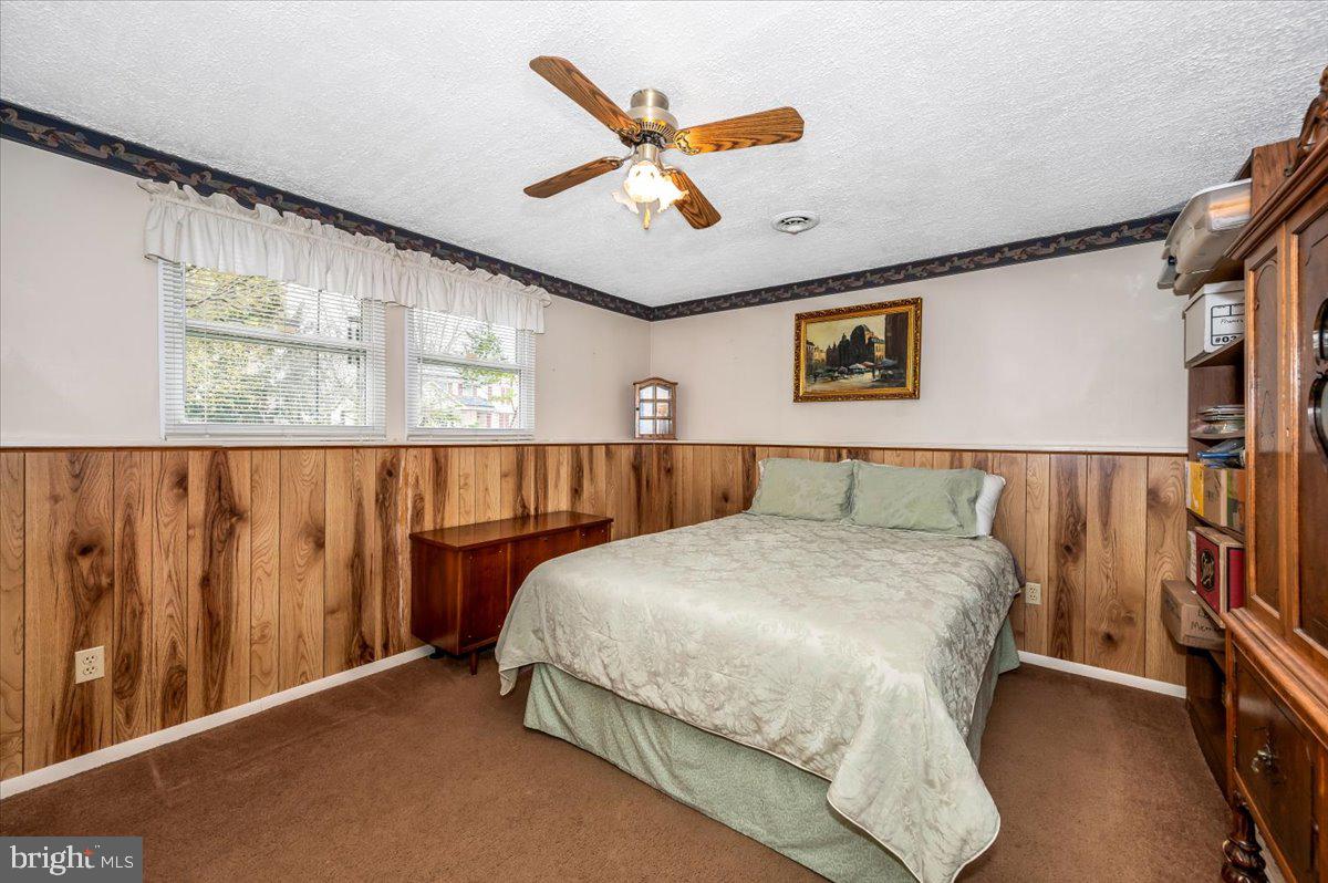 FOUNTAIN ROCK MANOR - Residential