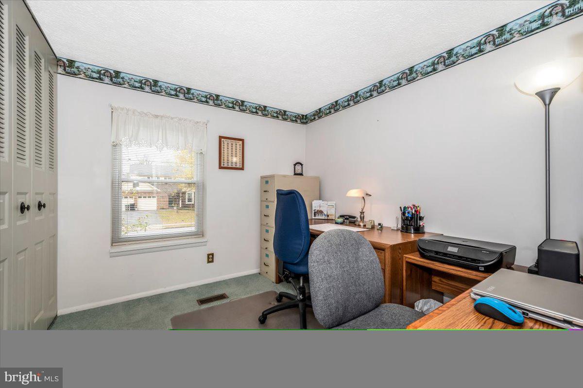 FOUNTAIN ROCK MANOR - Residential