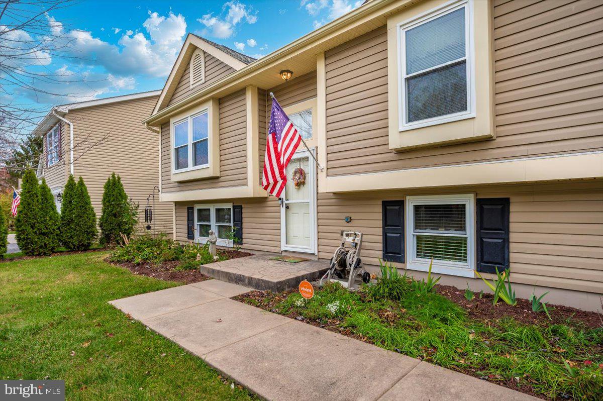 FOUNTAIN ROCK MANOR - Residential