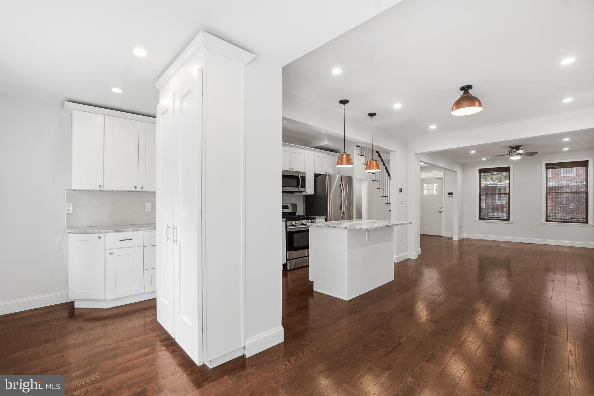 1118 CHICAGO STREET SE