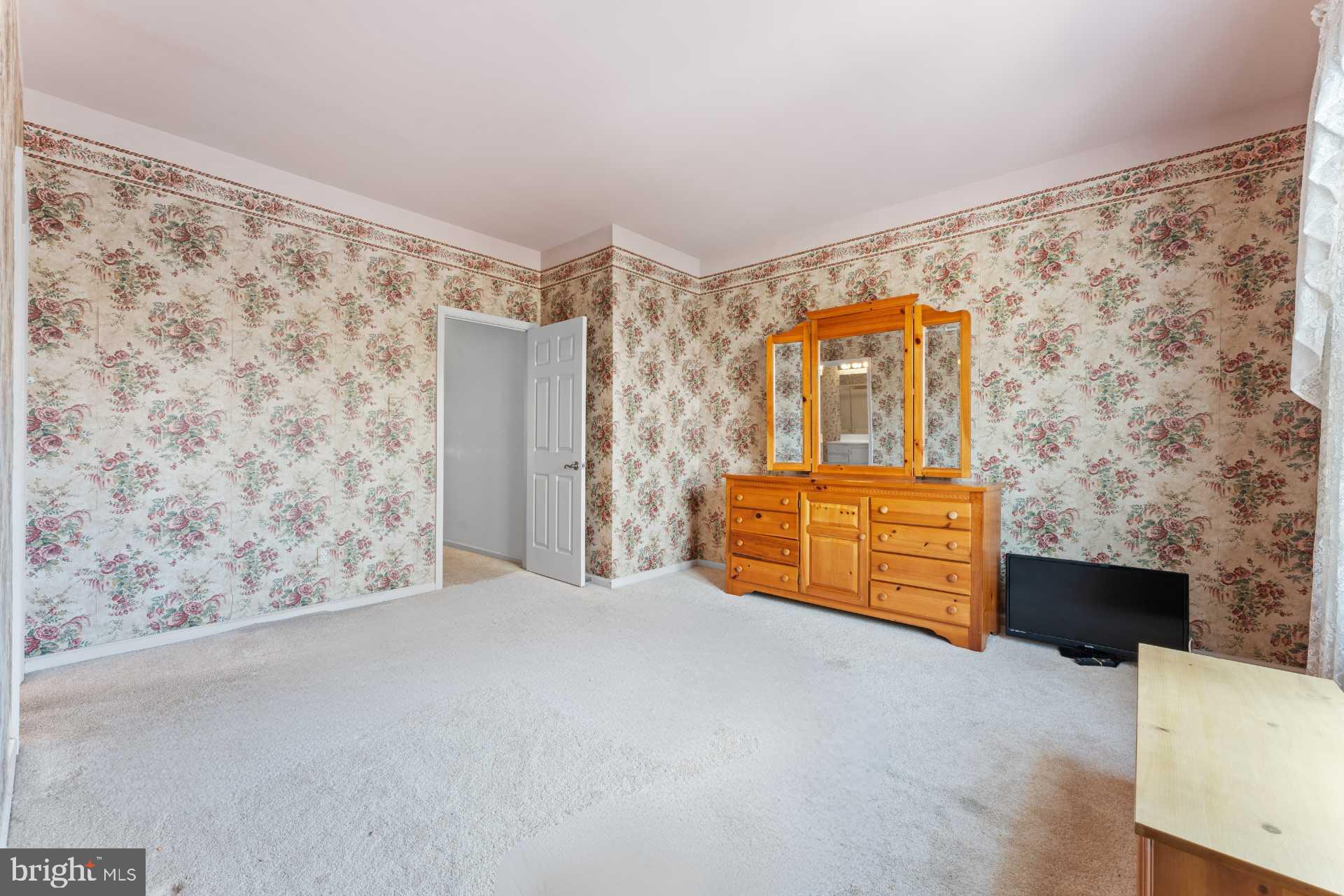 FOX HILL FARM - Residential