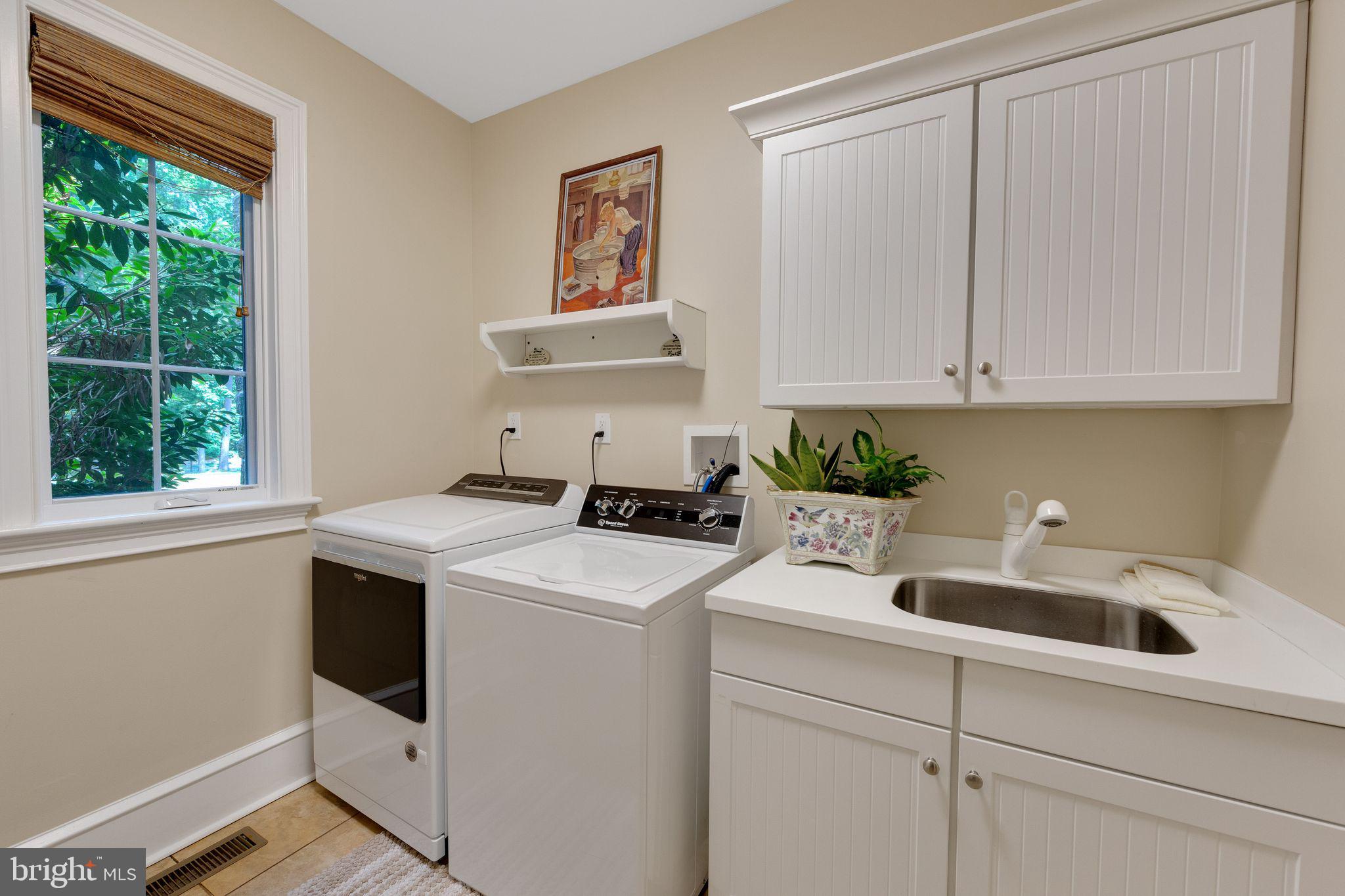 RADNOR HUNT - Residential