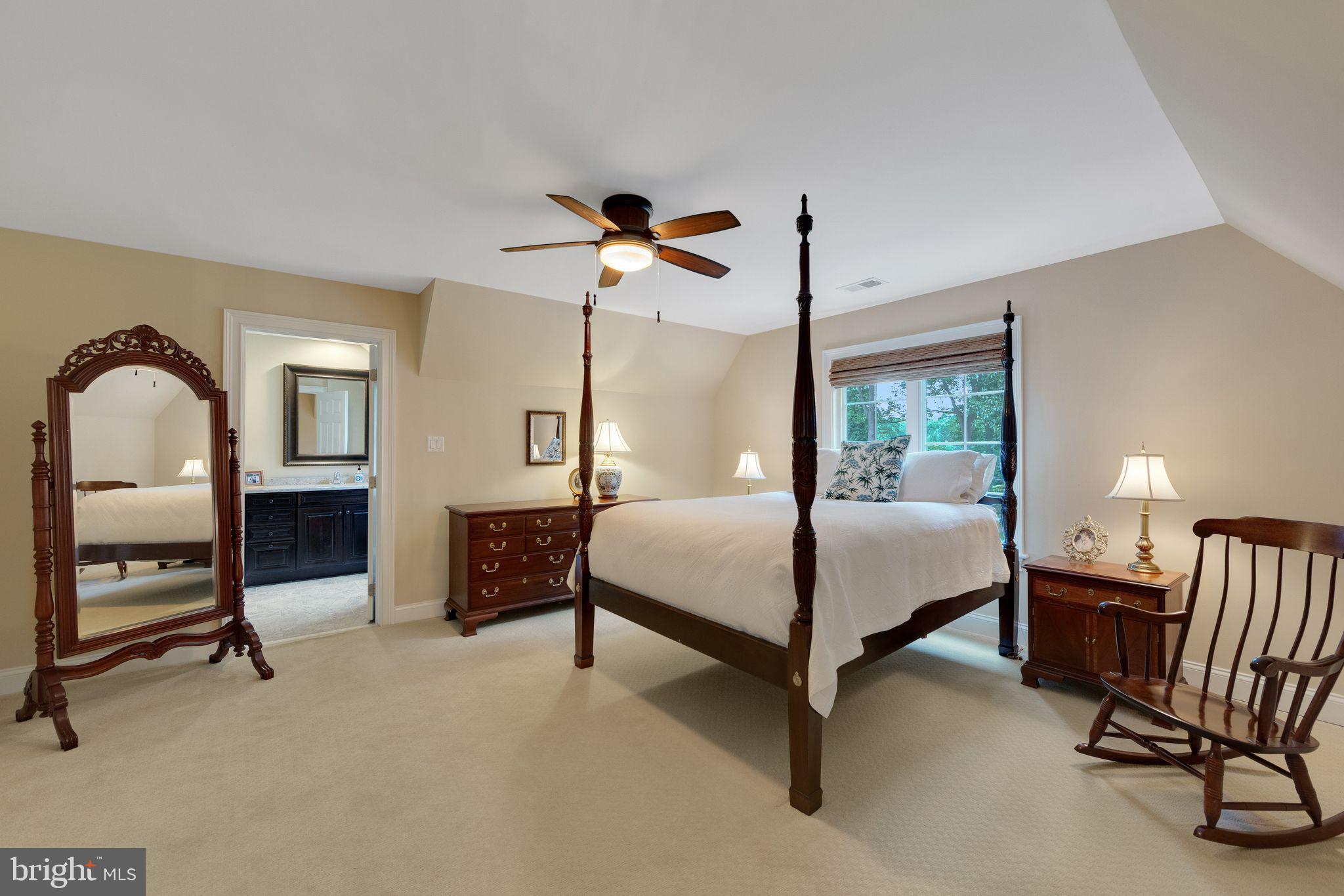 RADNOR HUNT - Residential