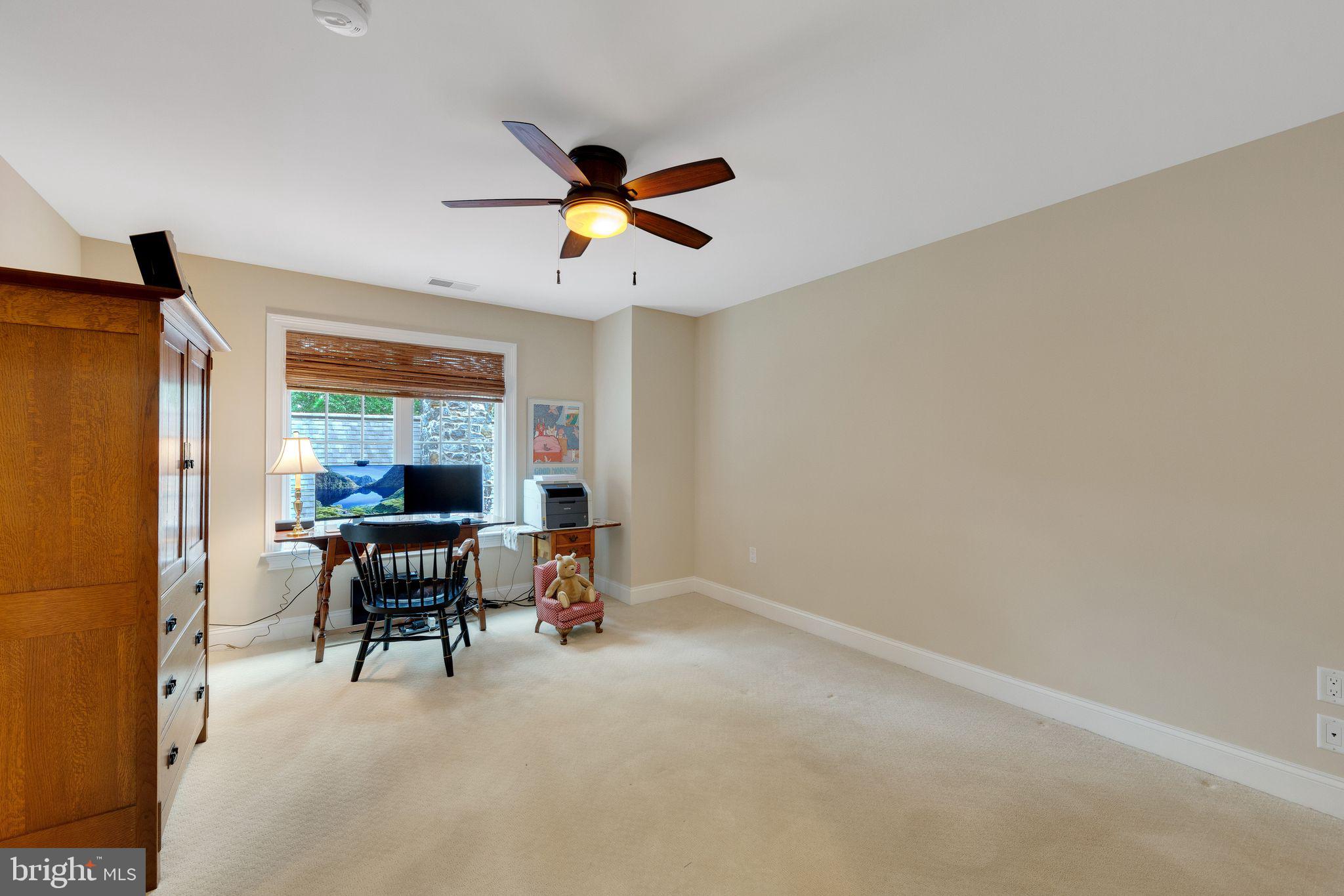 RADNOR HUNT - Residential