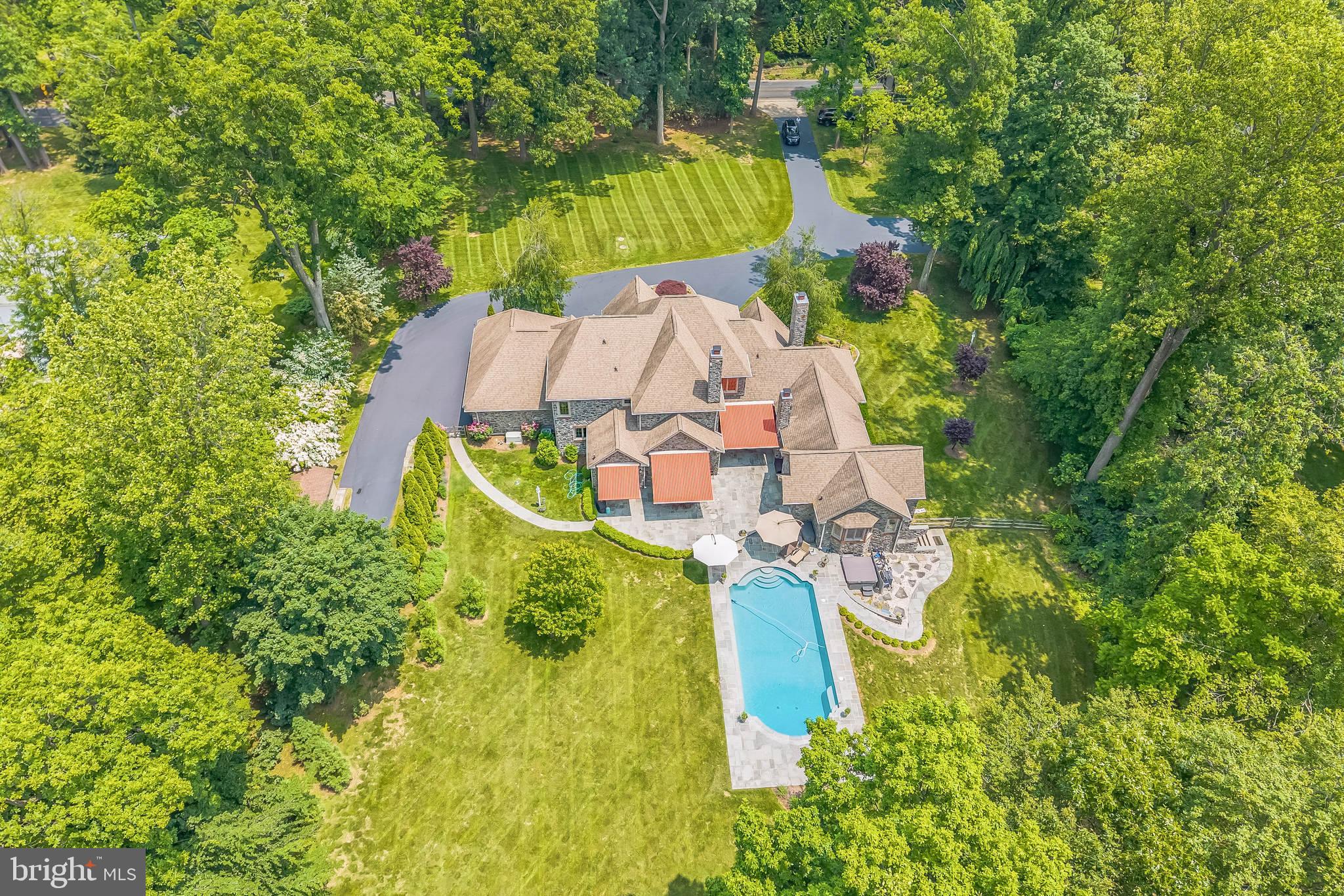 RADNOR HUNT - Residential