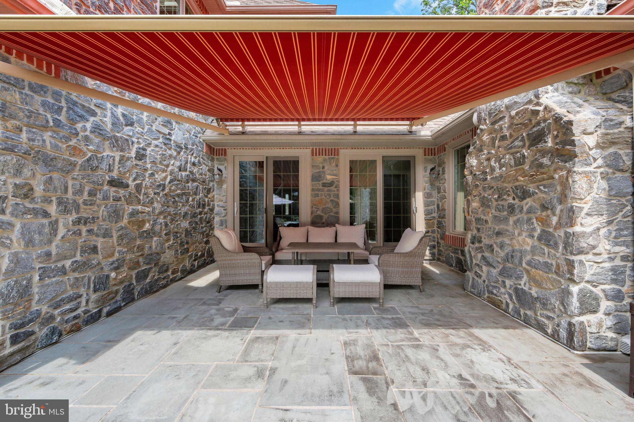 RADNOR HUNT - Residential