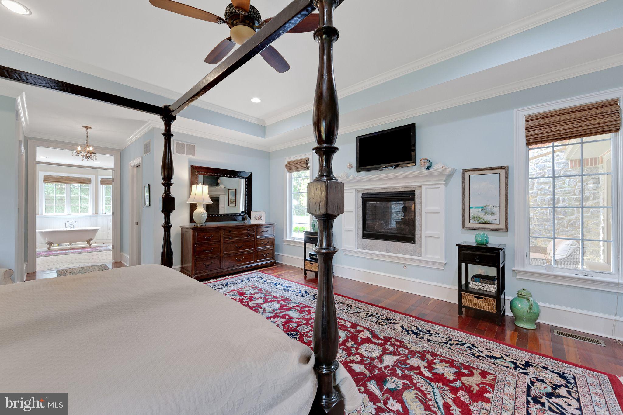 RADNOR HUNT - Residential