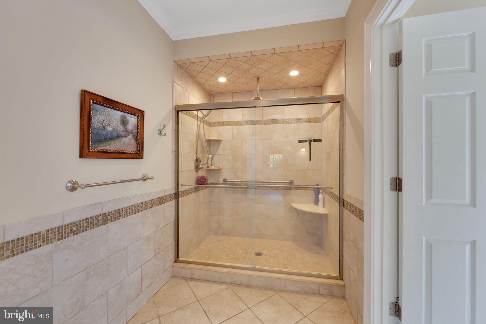 RADNOR HUNT - Residential