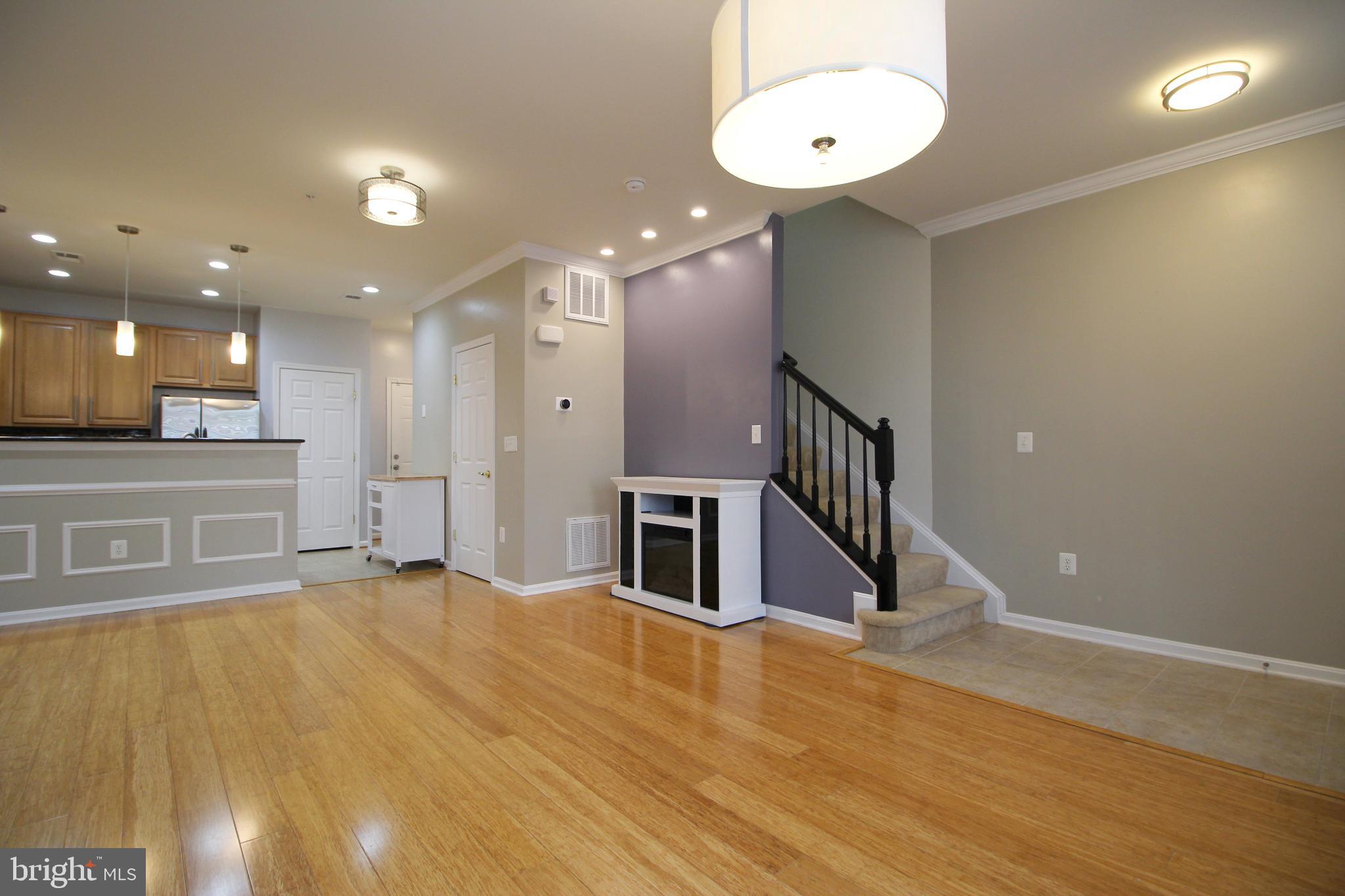 2415 RAINSWOOD LANE