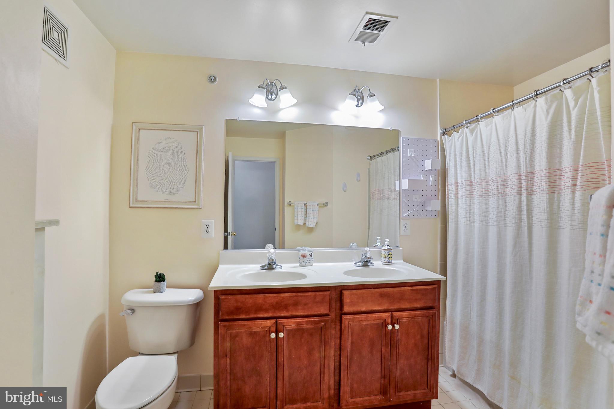 STONE SPRINGS CONDOMINIUMS - Residential