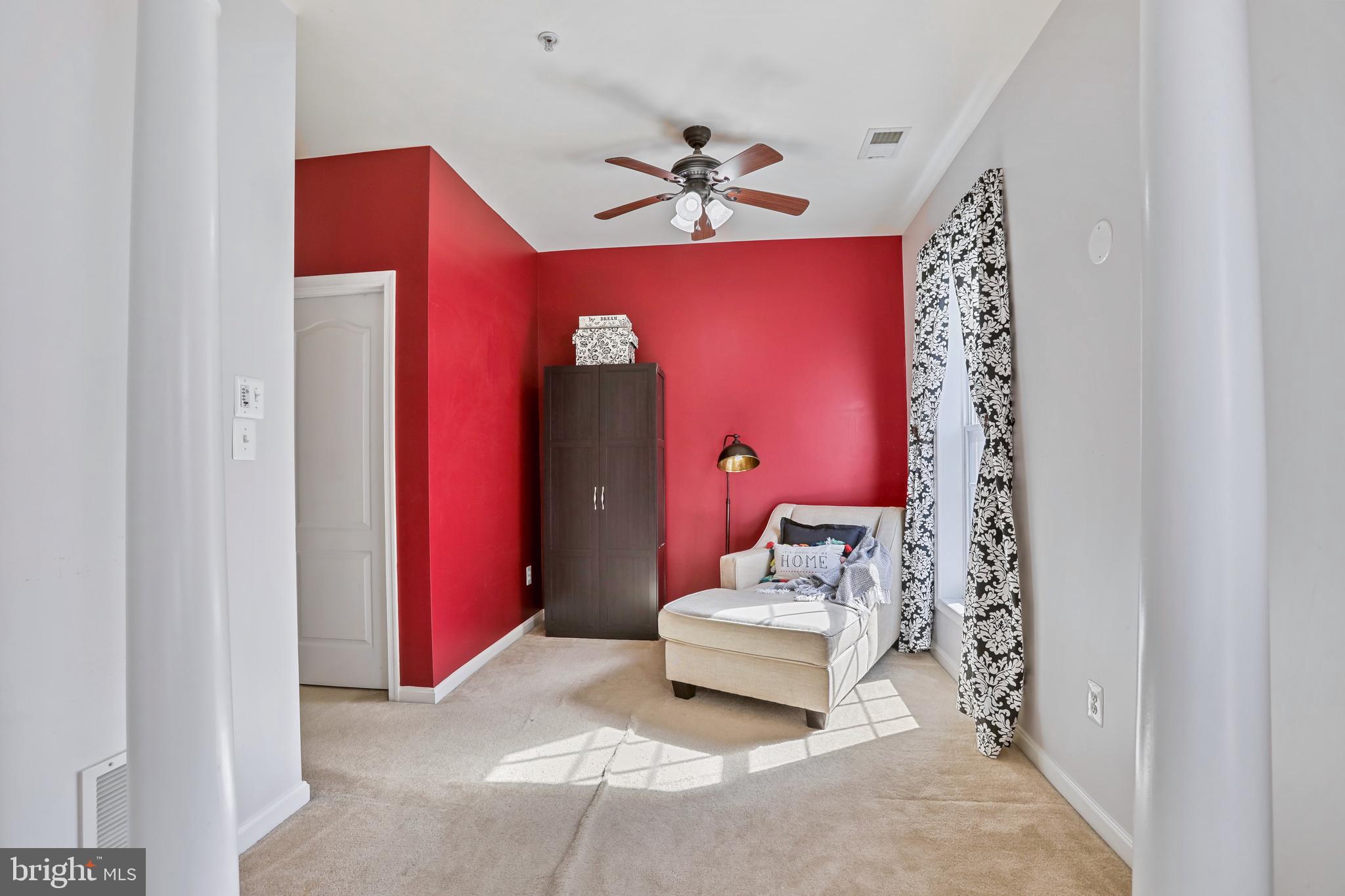 STONE SPRINGS CONDOMINIUMS - Residential