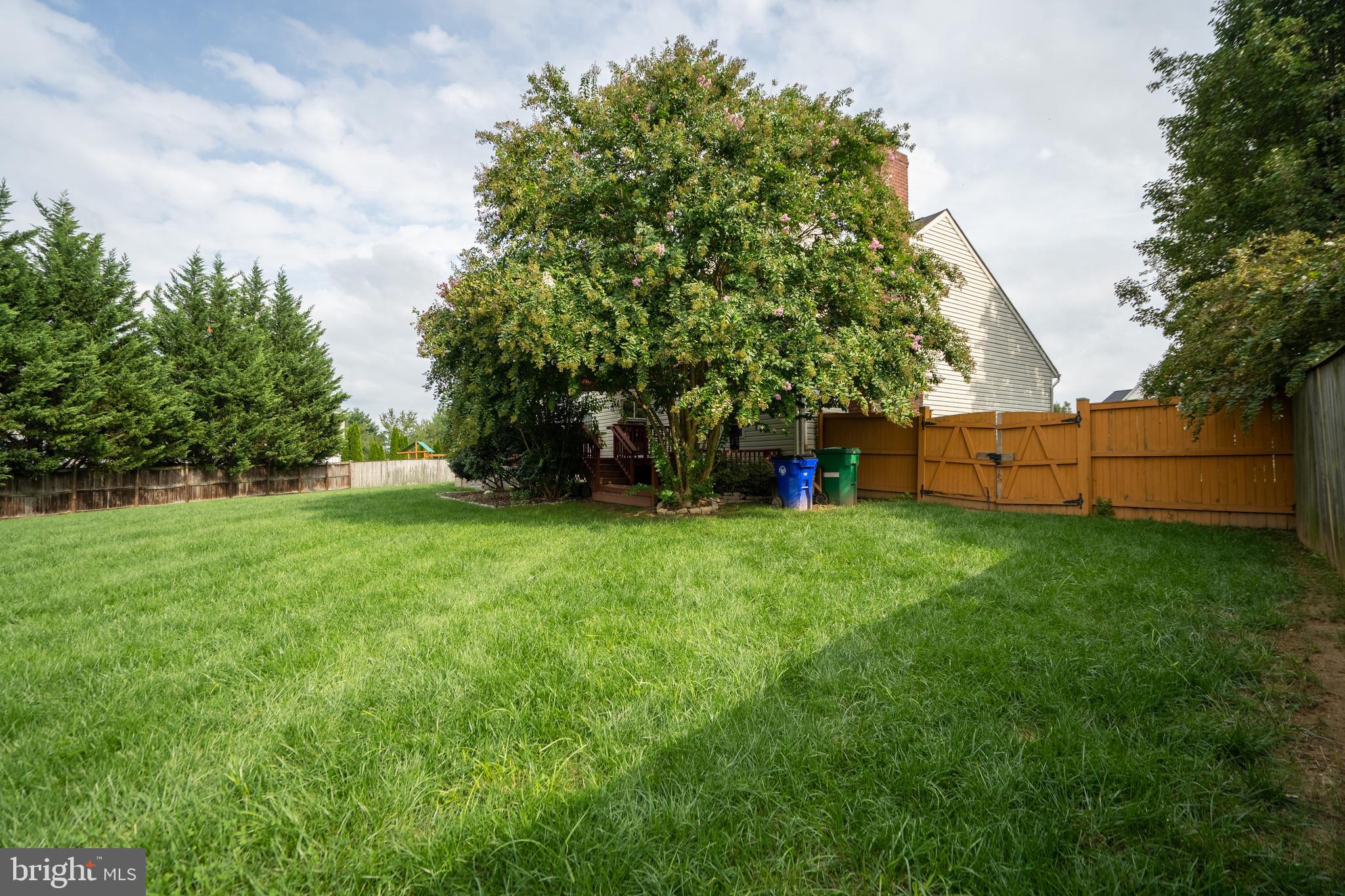 WELLINGTON TRACE - Residential