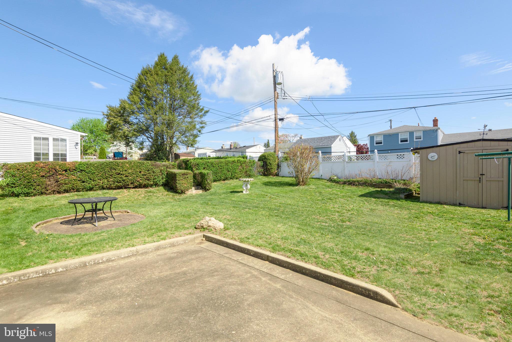 SOMERTON - Residential