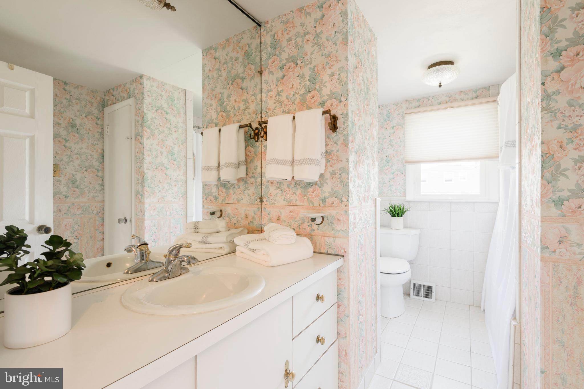 SOMERTON - Residential