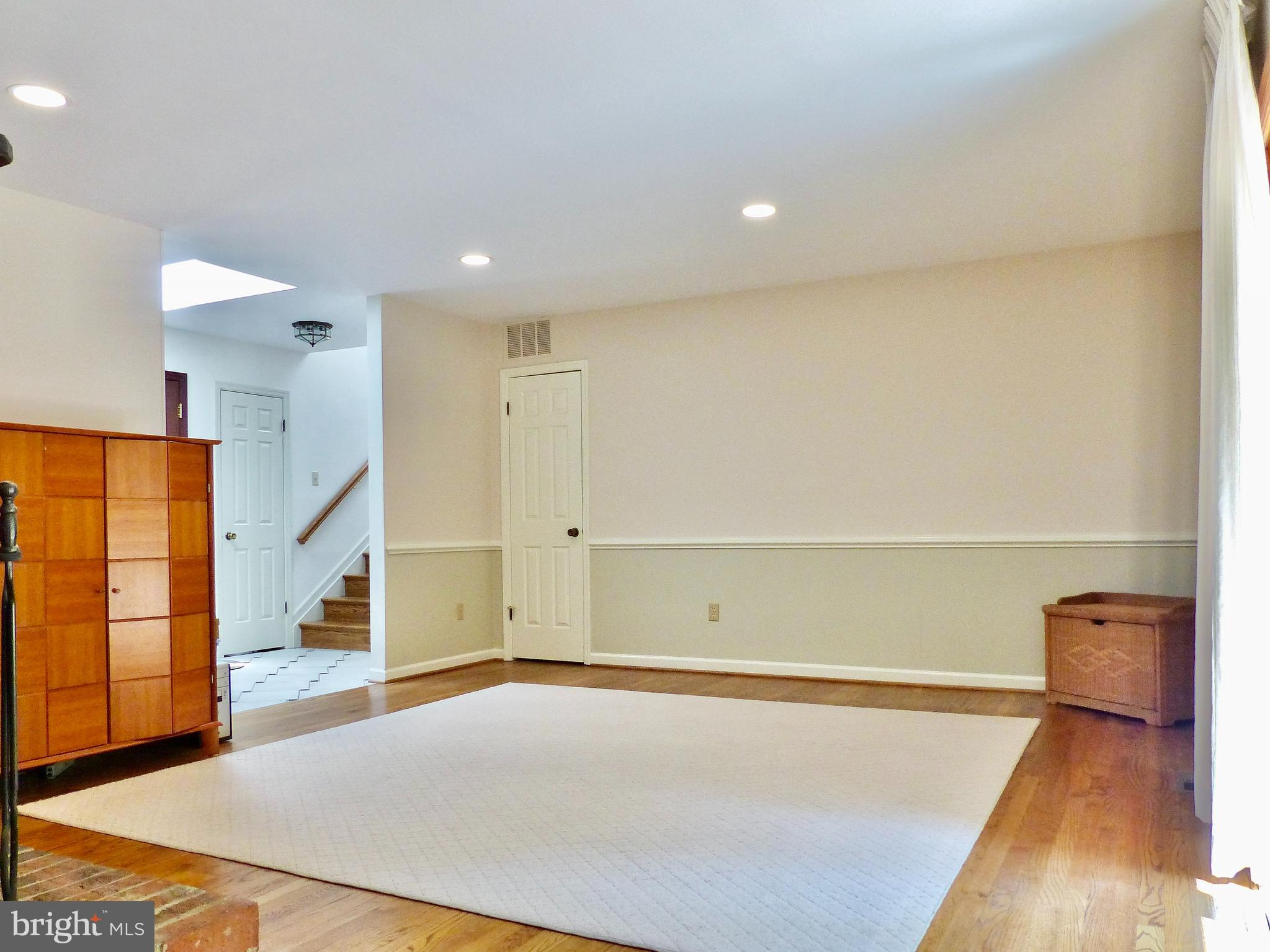 LEE FOREST - Residential Lease