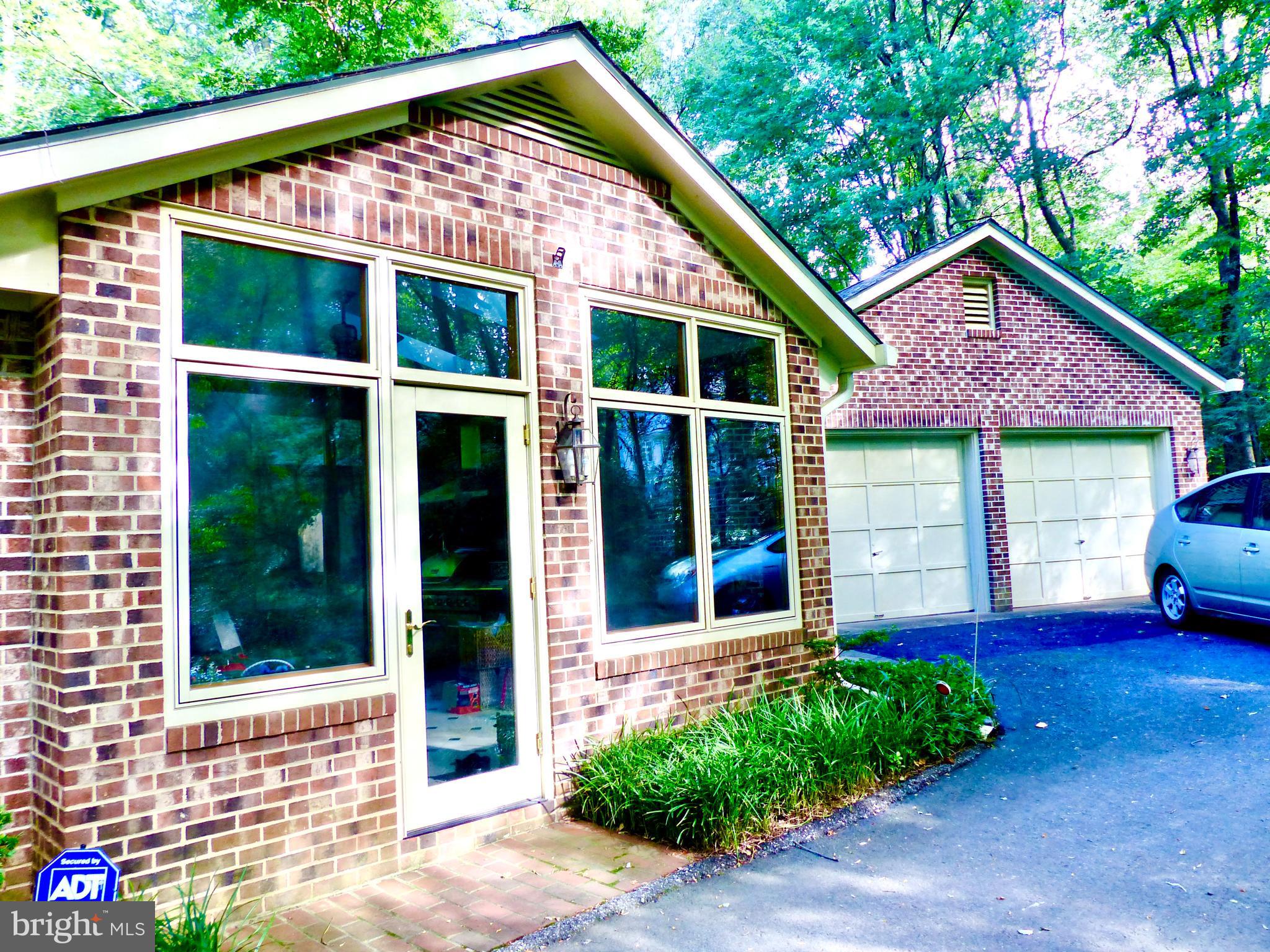 LEE FOREST - Residential Lease