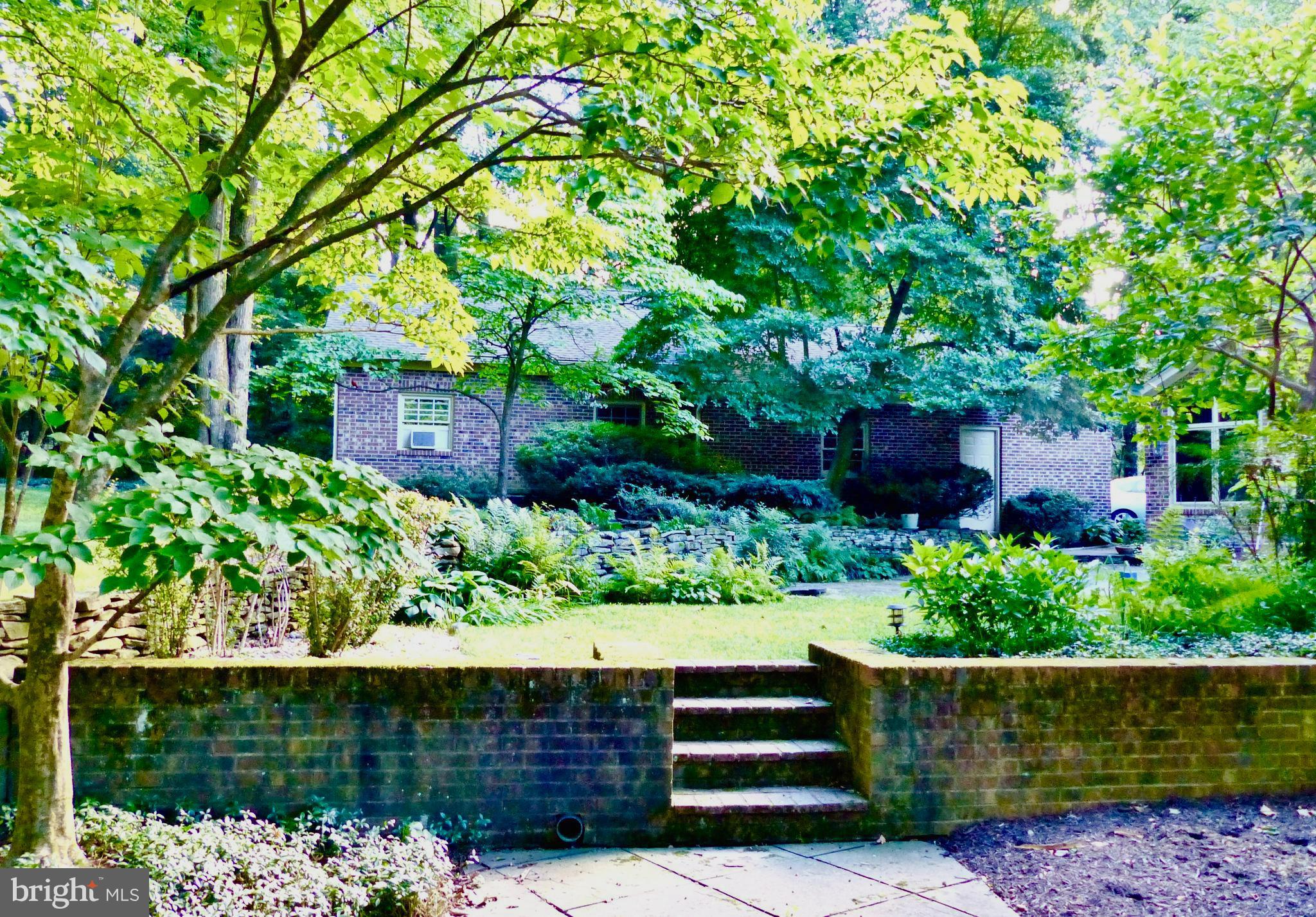 LEE FOREST - Residential Lease