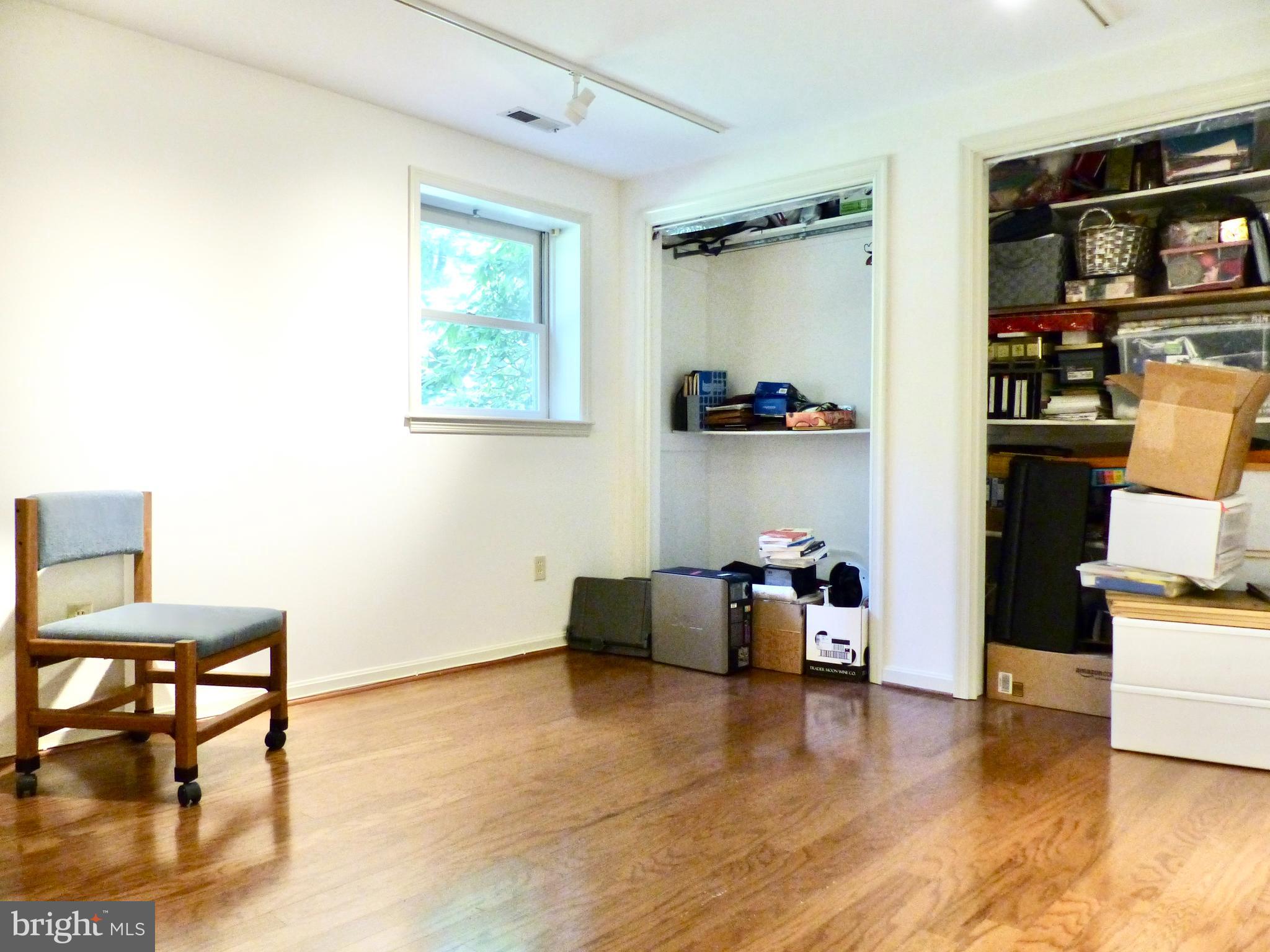 LEE FOREST - Residential Lease