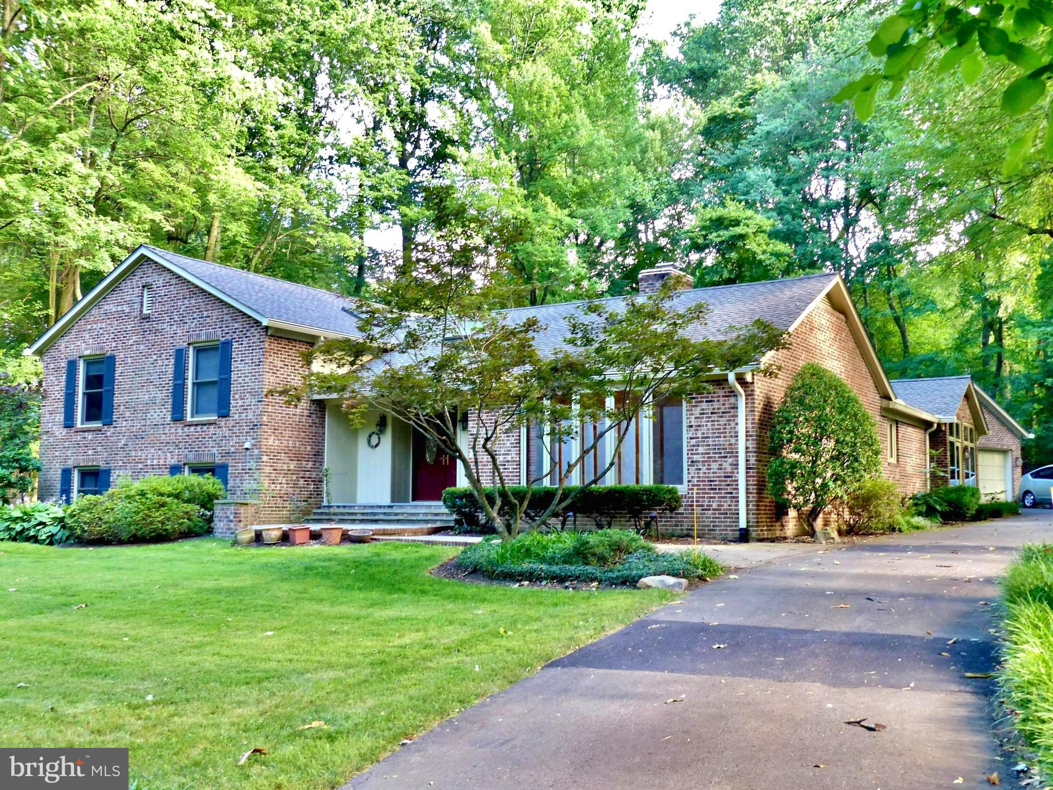 LEE FOREST - Residential Lease