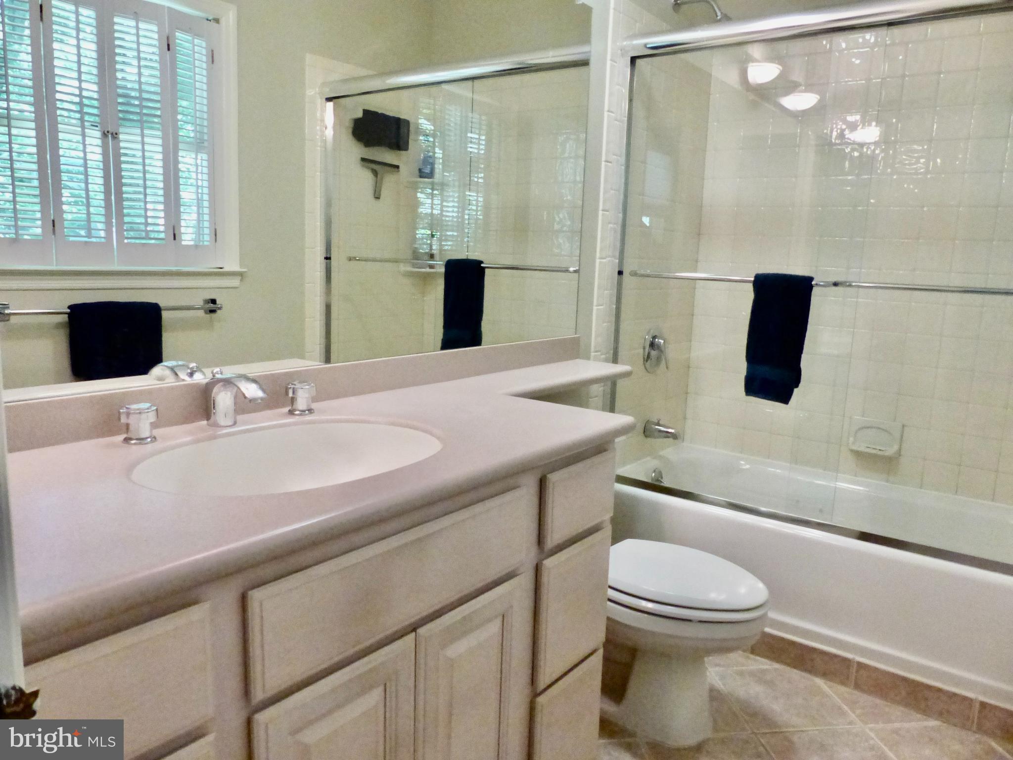 LEE FOREST - Residential Lease