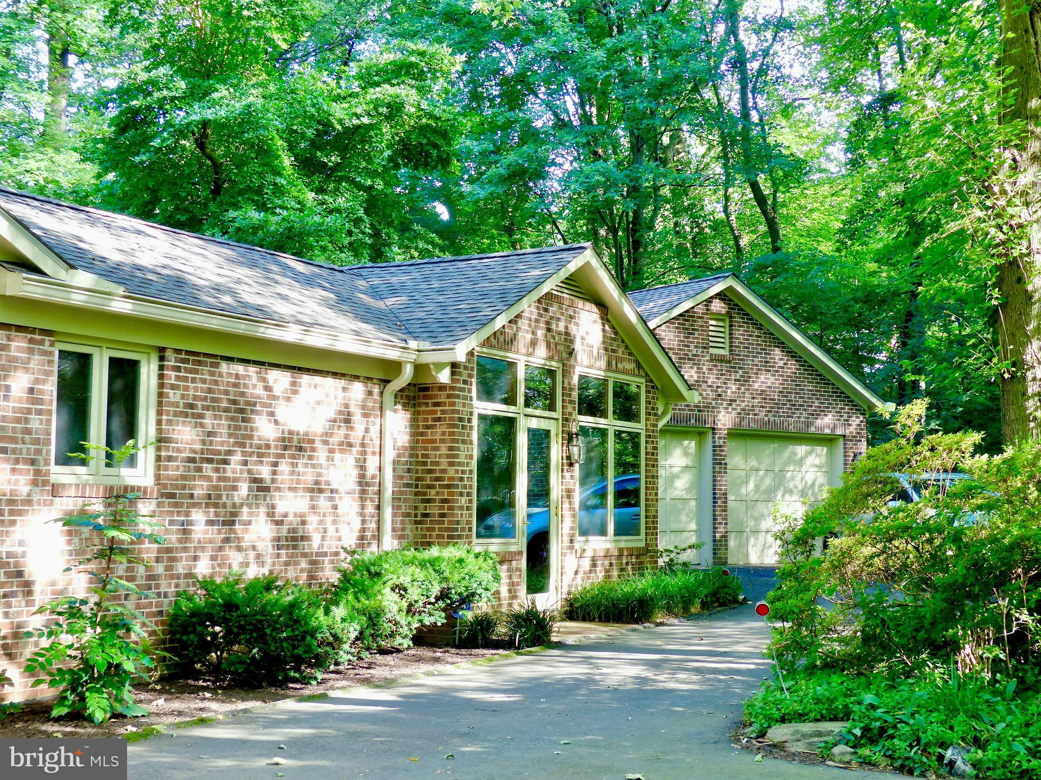 LEE FOREST - Residential Lease