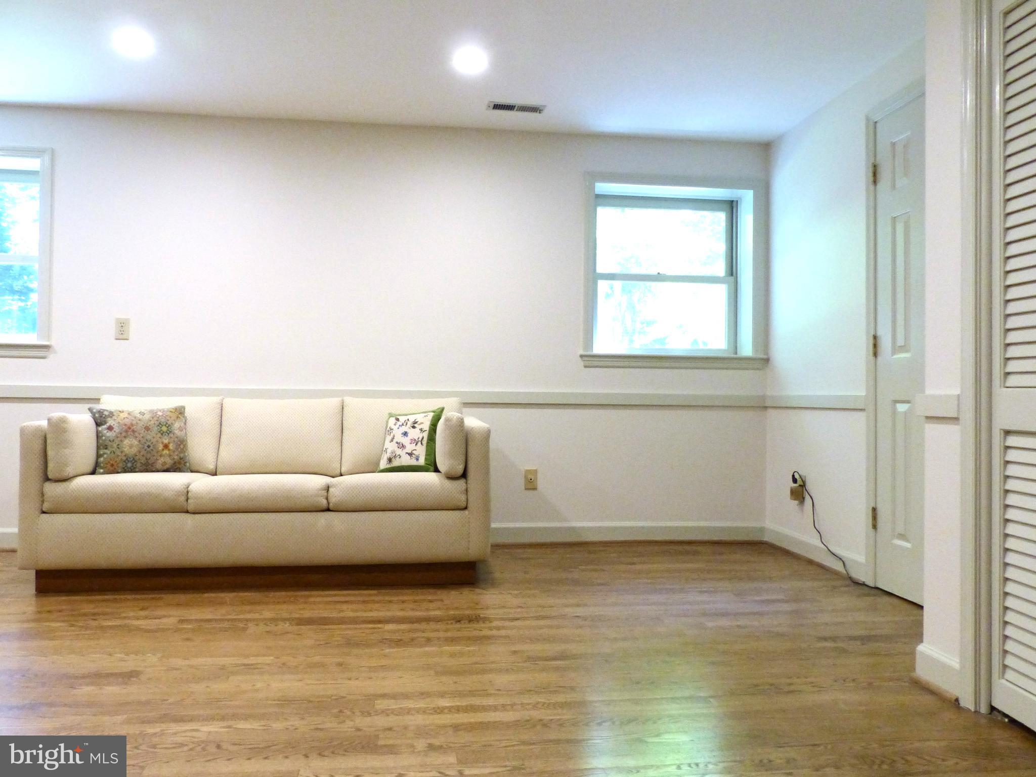 LEE FOREST - Residential Lease