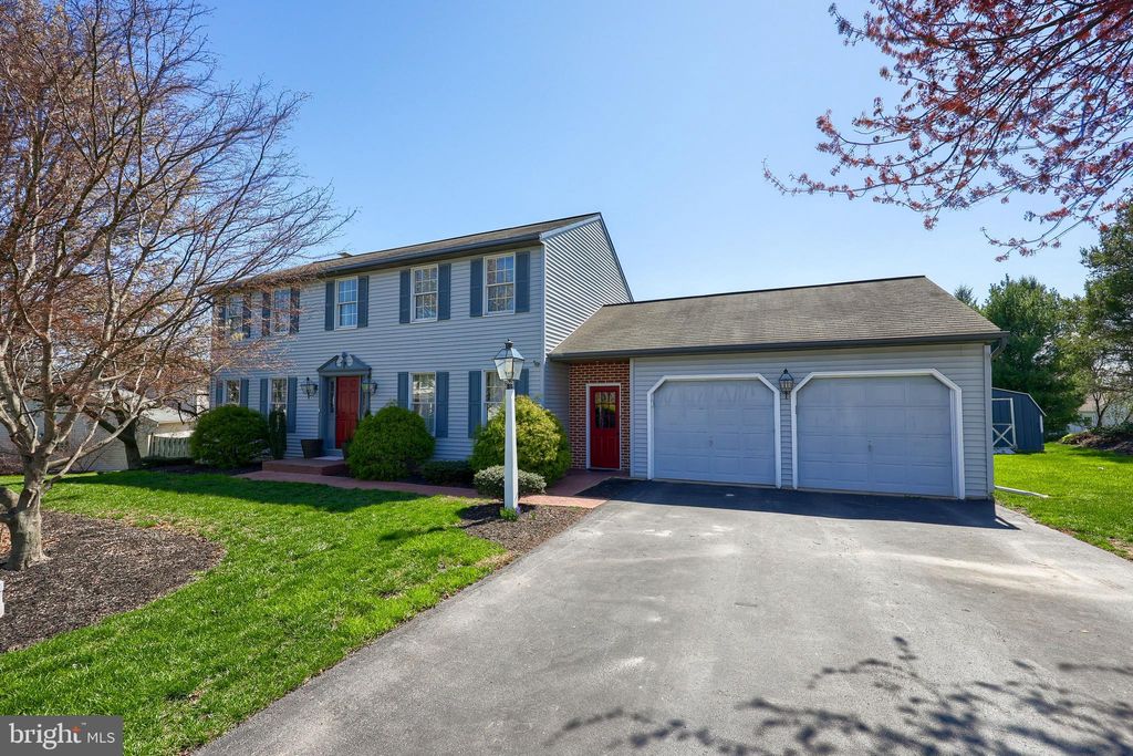 Photo of 3838 Sterling Way, Columbia, PA 17512 (MLS # PALA2048964)