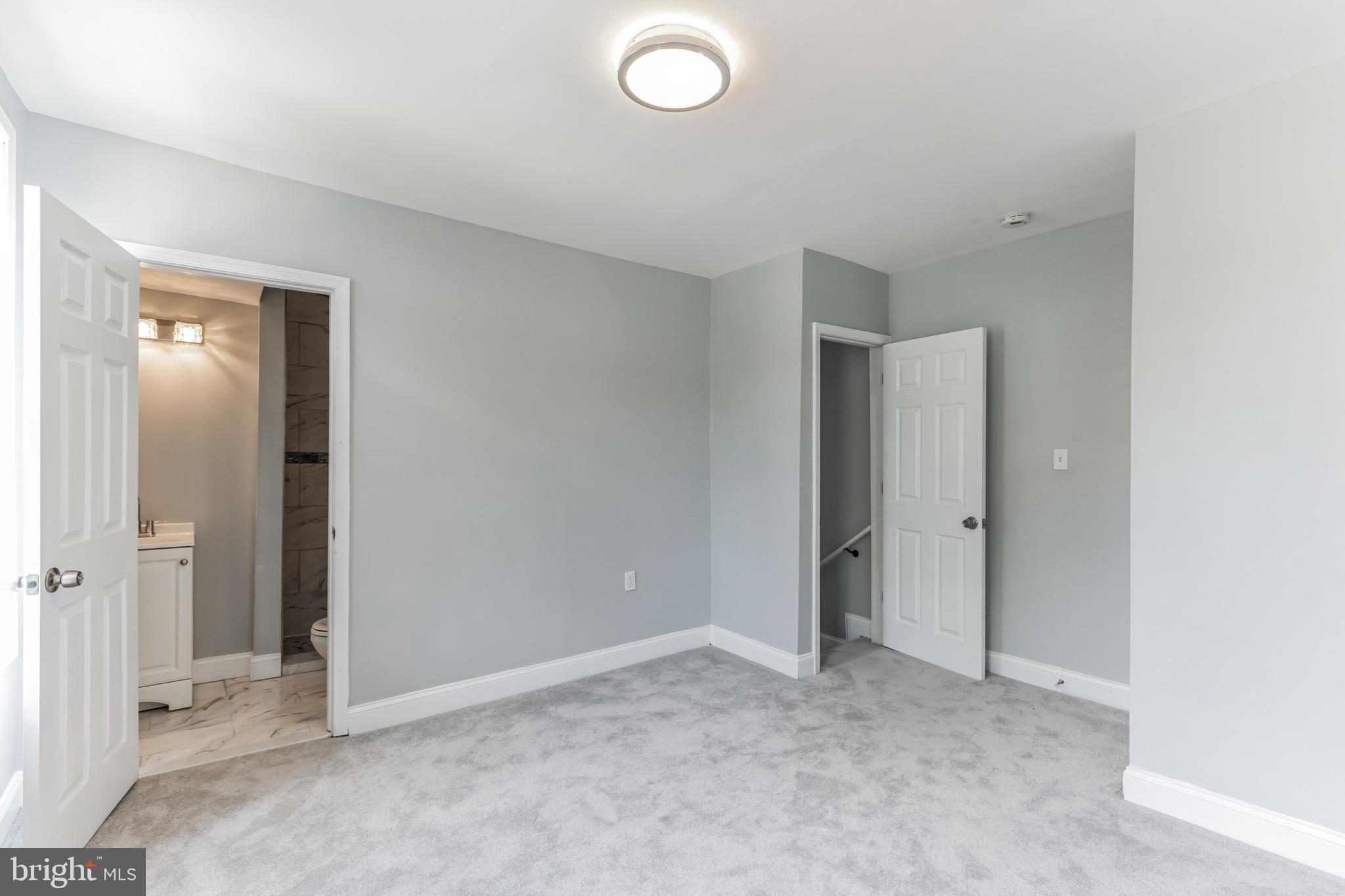 PARKVILLE - Residential