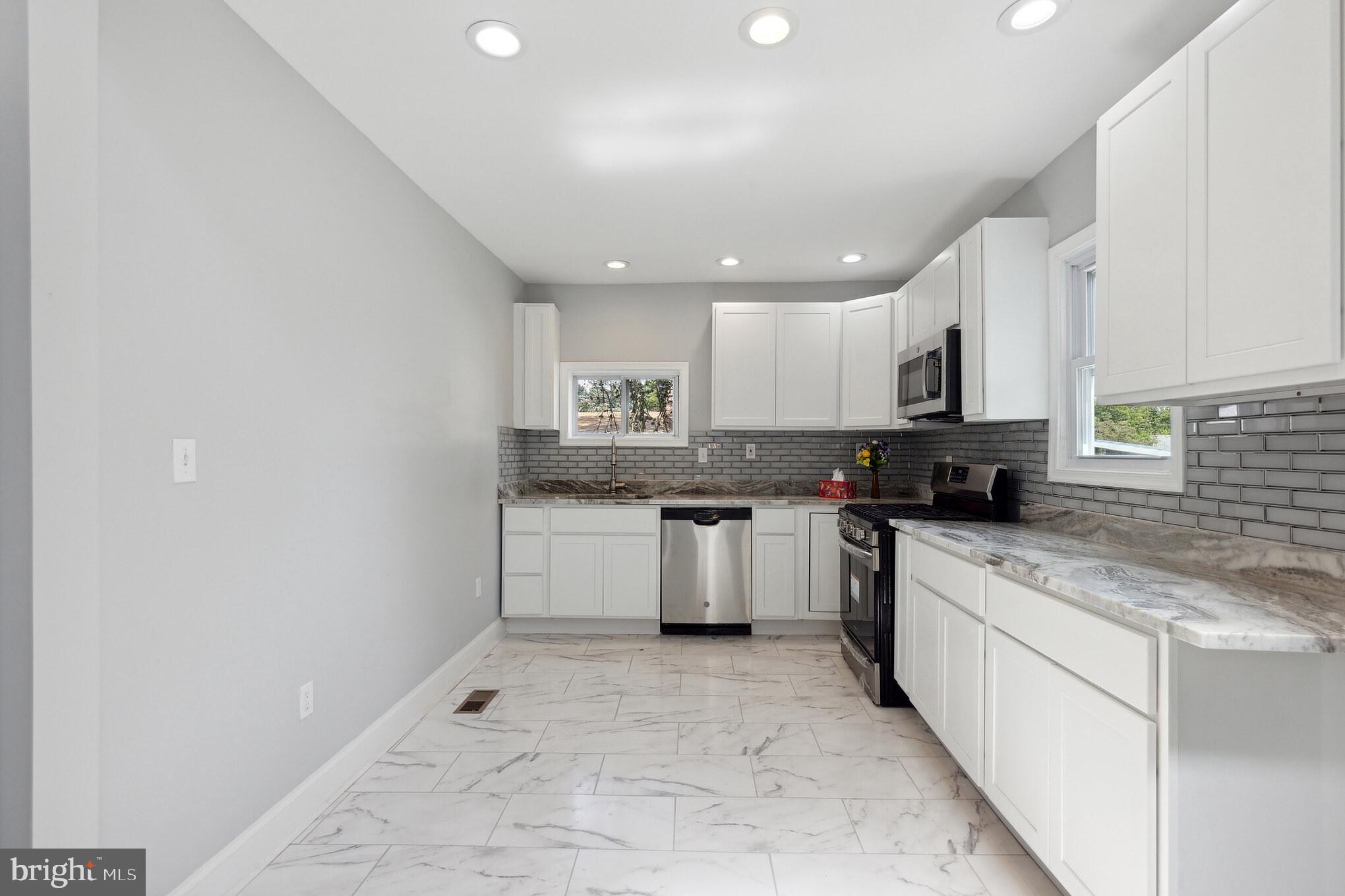 PARKVILLE - Residential