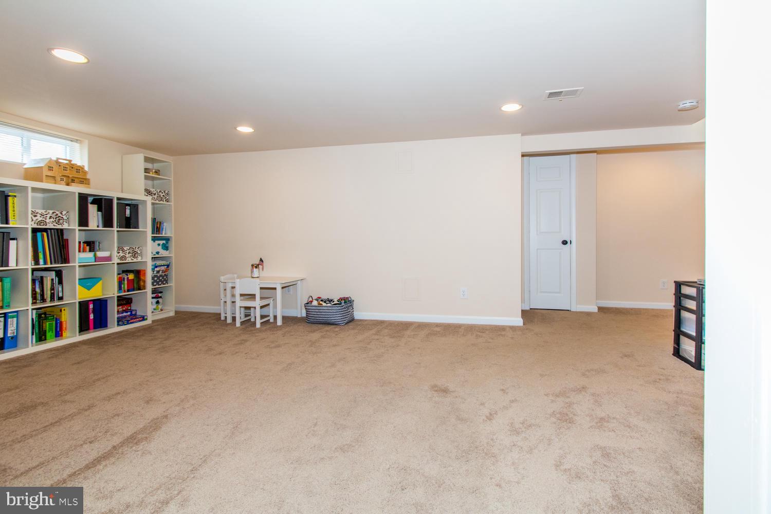 HILLBROOK - Residential