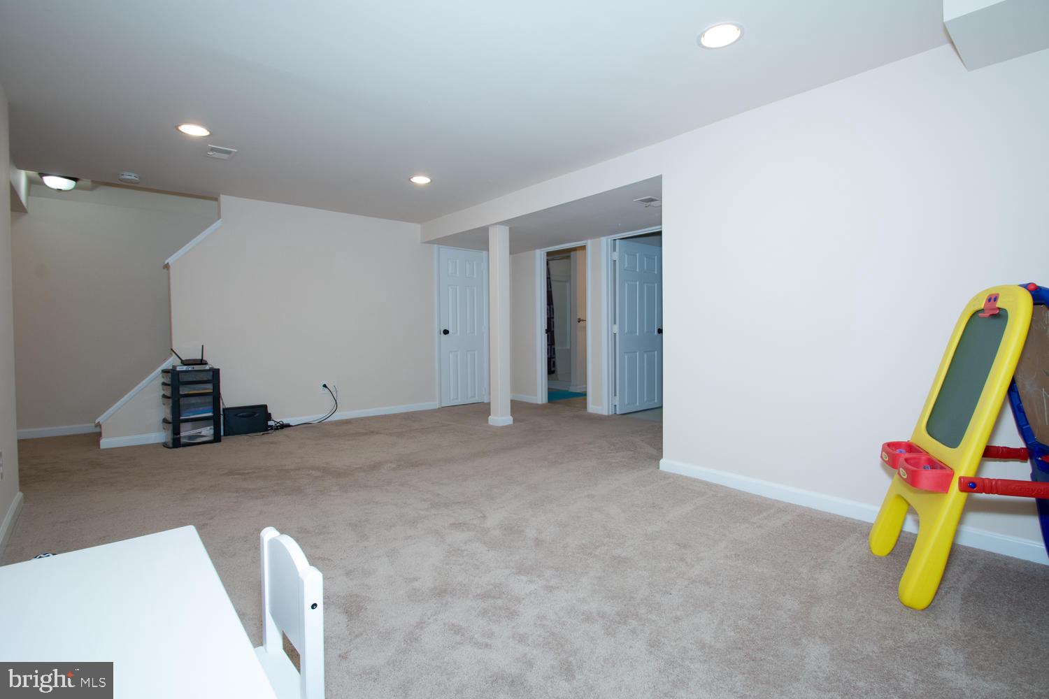 HILLBROOK - Residential