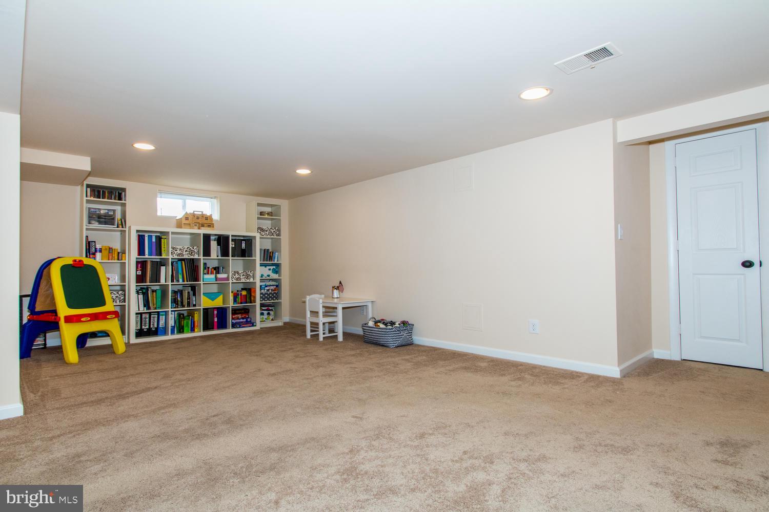 HILLBROOK - Residential