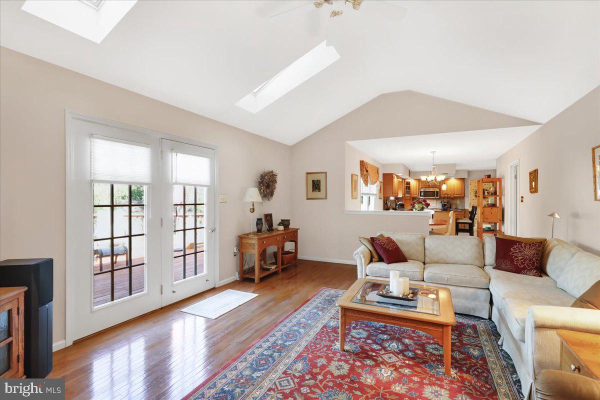 WILSHIRE - Residential