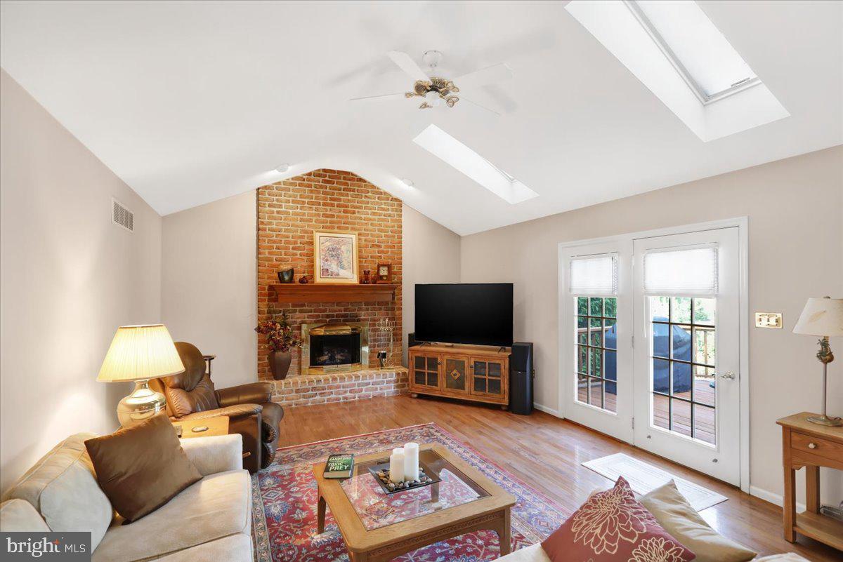 WILSHIRE - Residential