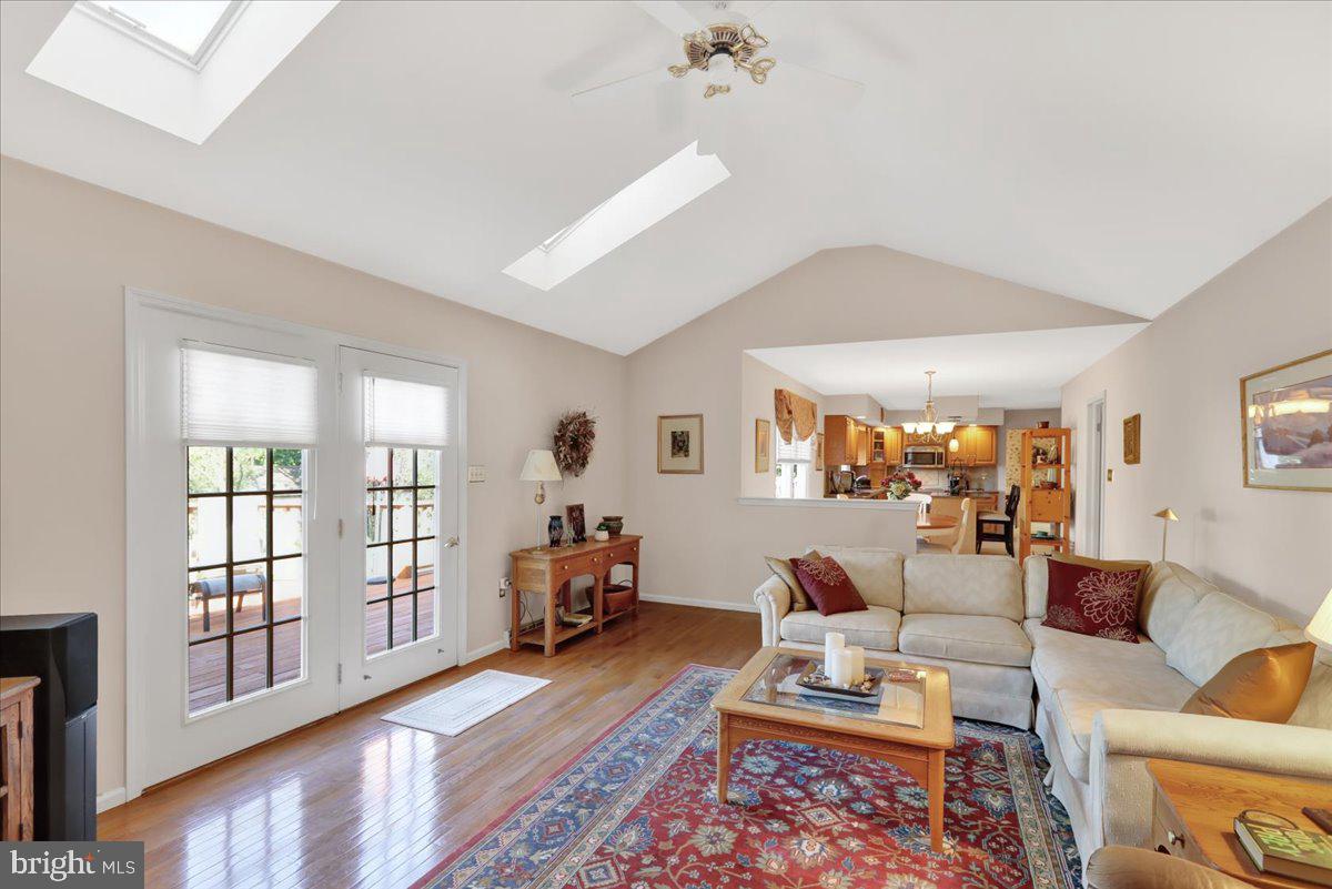 WILSHIRE - Residential